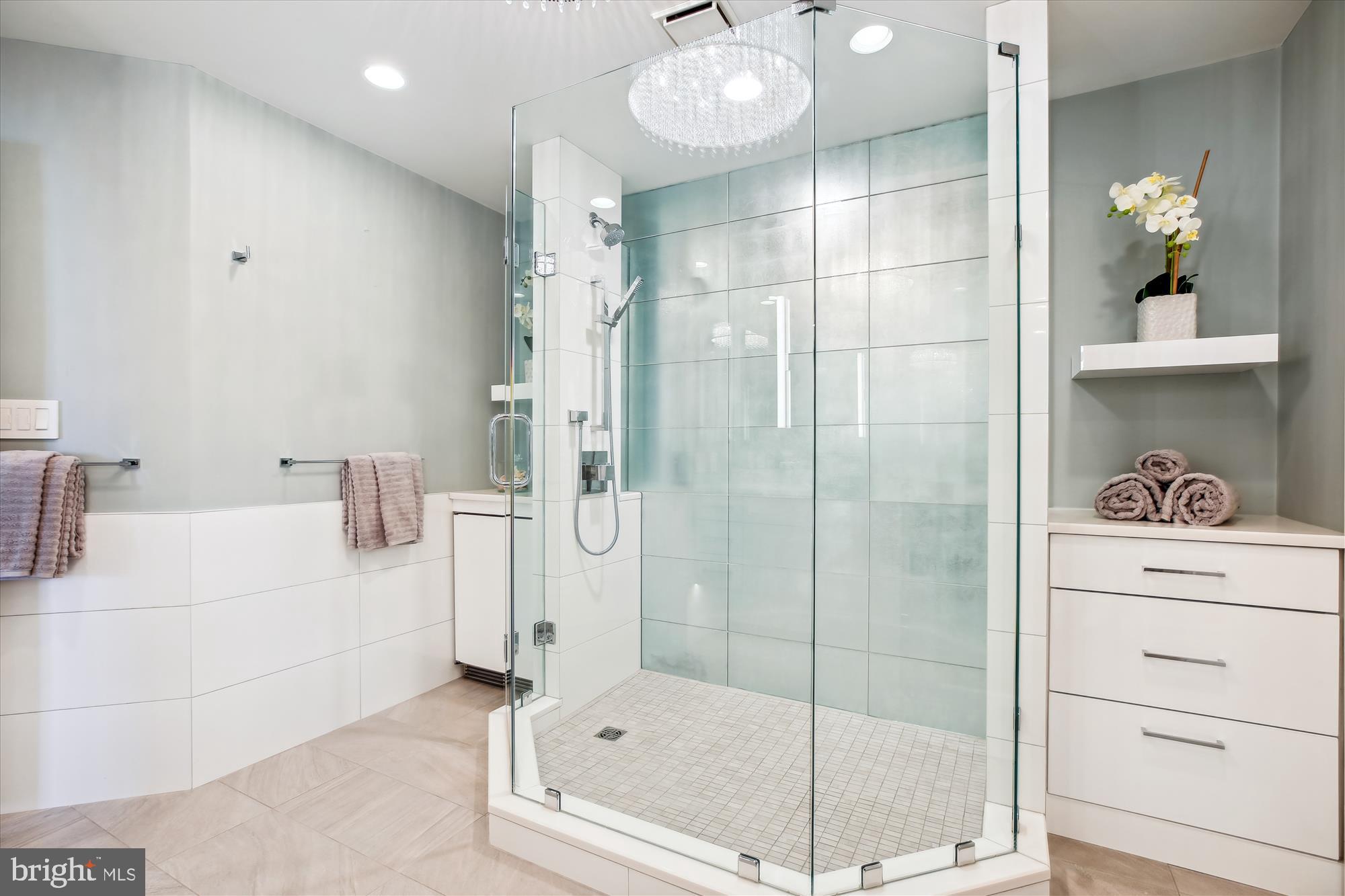 SOMERSET HOUSE CONDOS - Residential