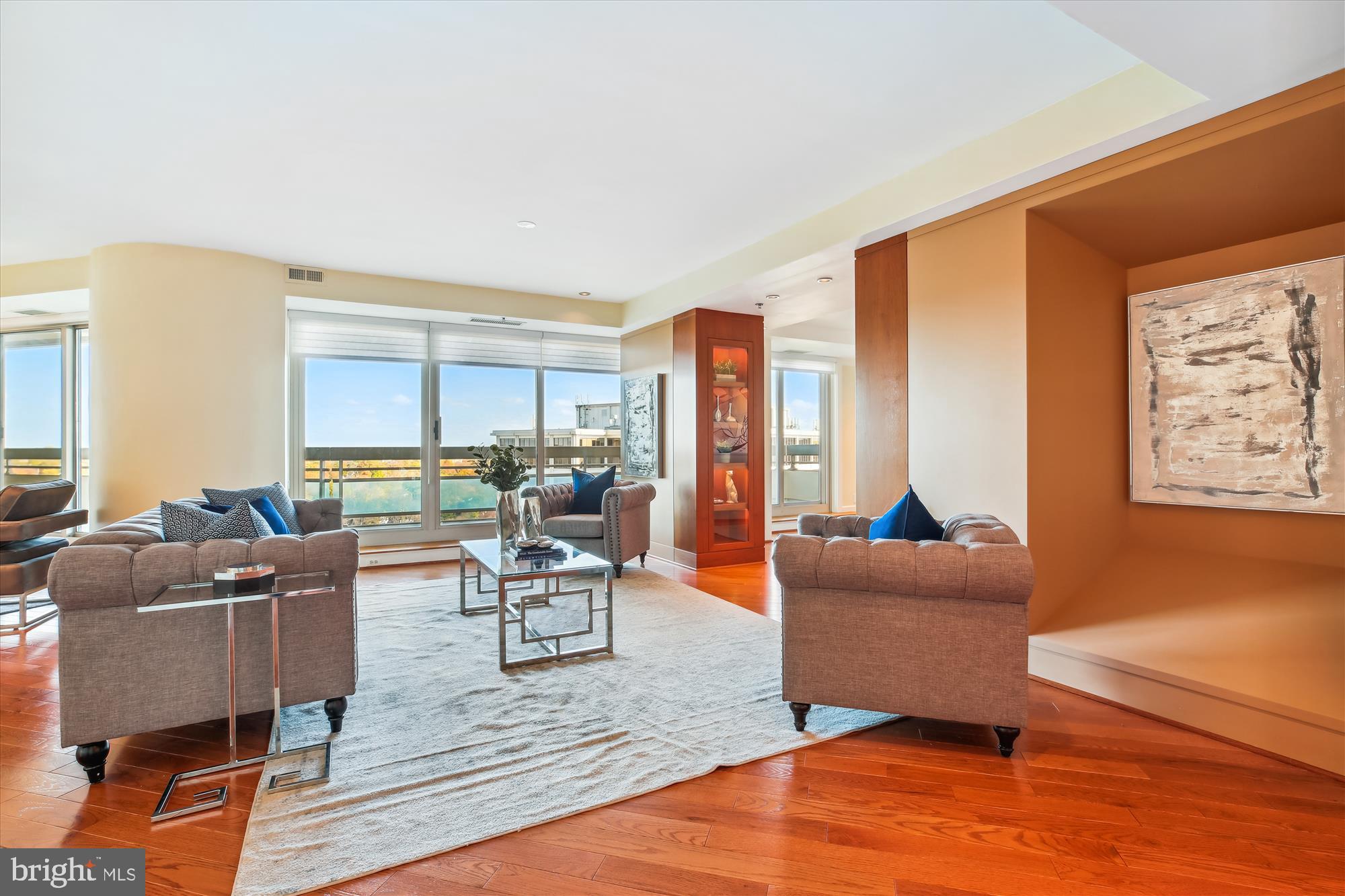 SOMERSET HOUSE CONDOS - Residential