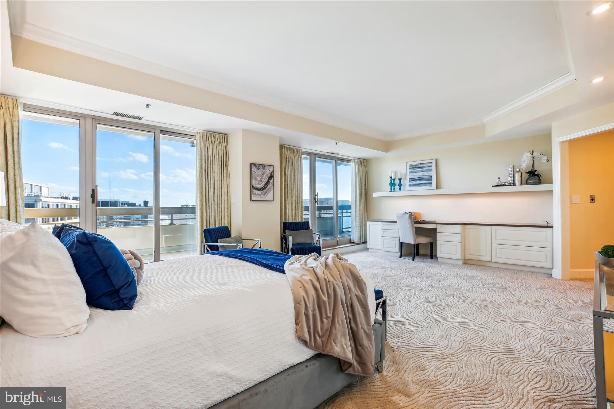 SOMERSET HOUSE CONDOS - Residential