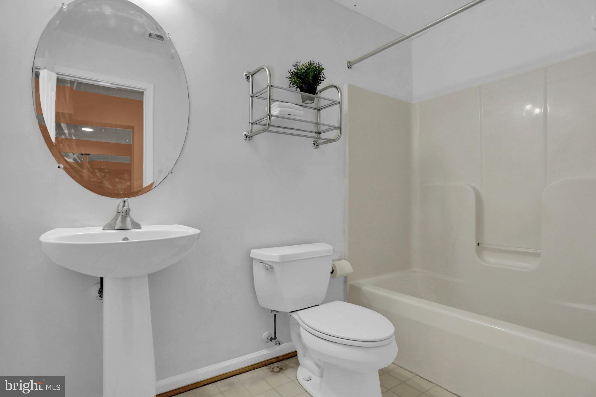 FIELDERS FARM - Residential