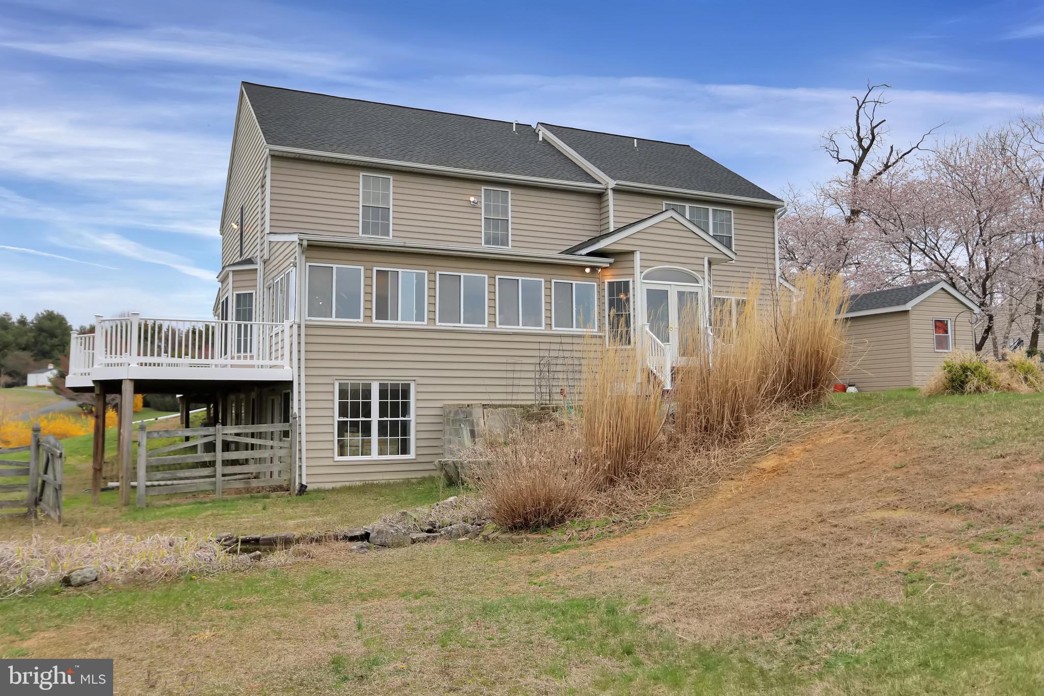 FIELDERS FARM - Residential