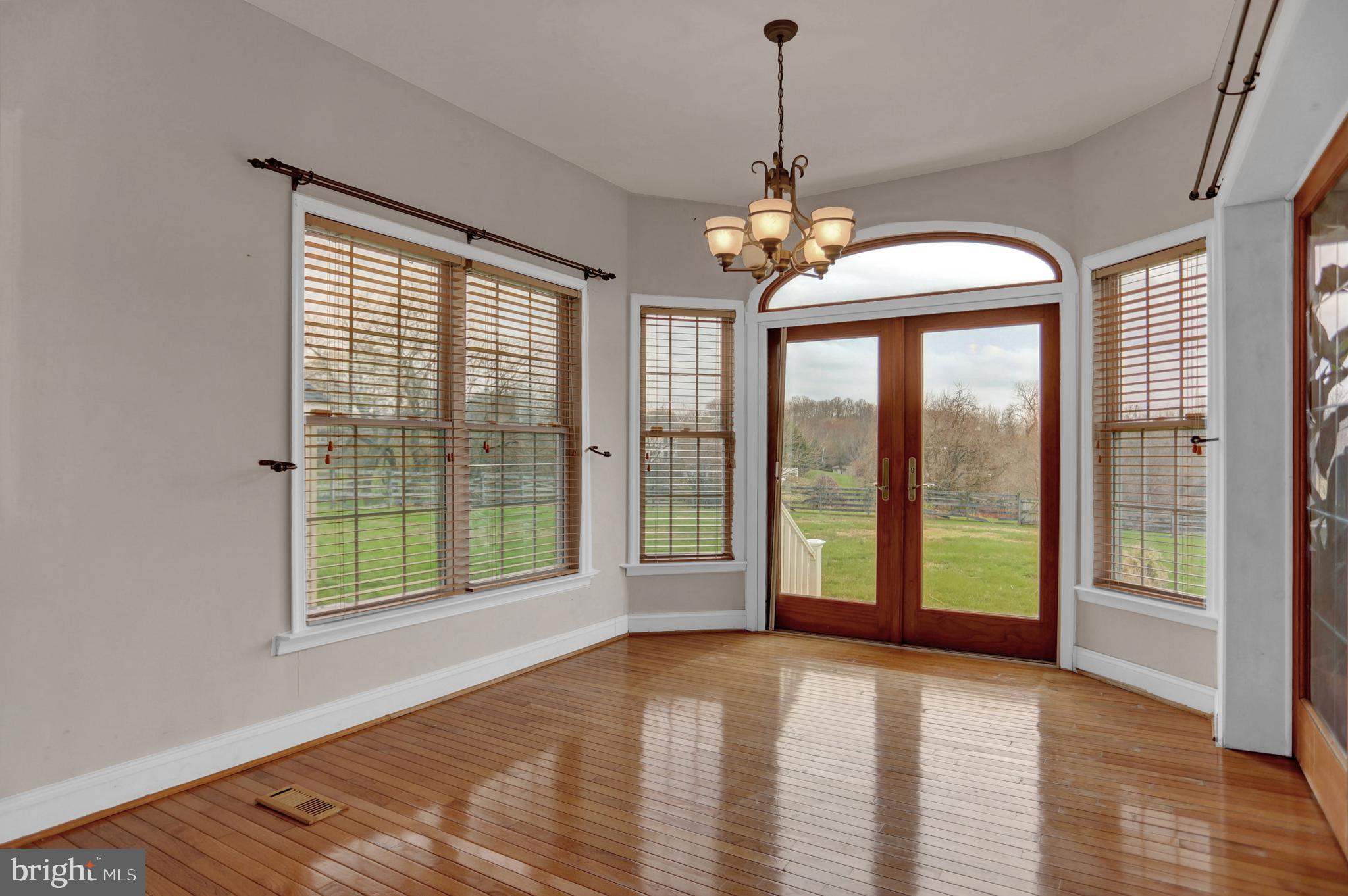 FIELDERS FARM - Residential