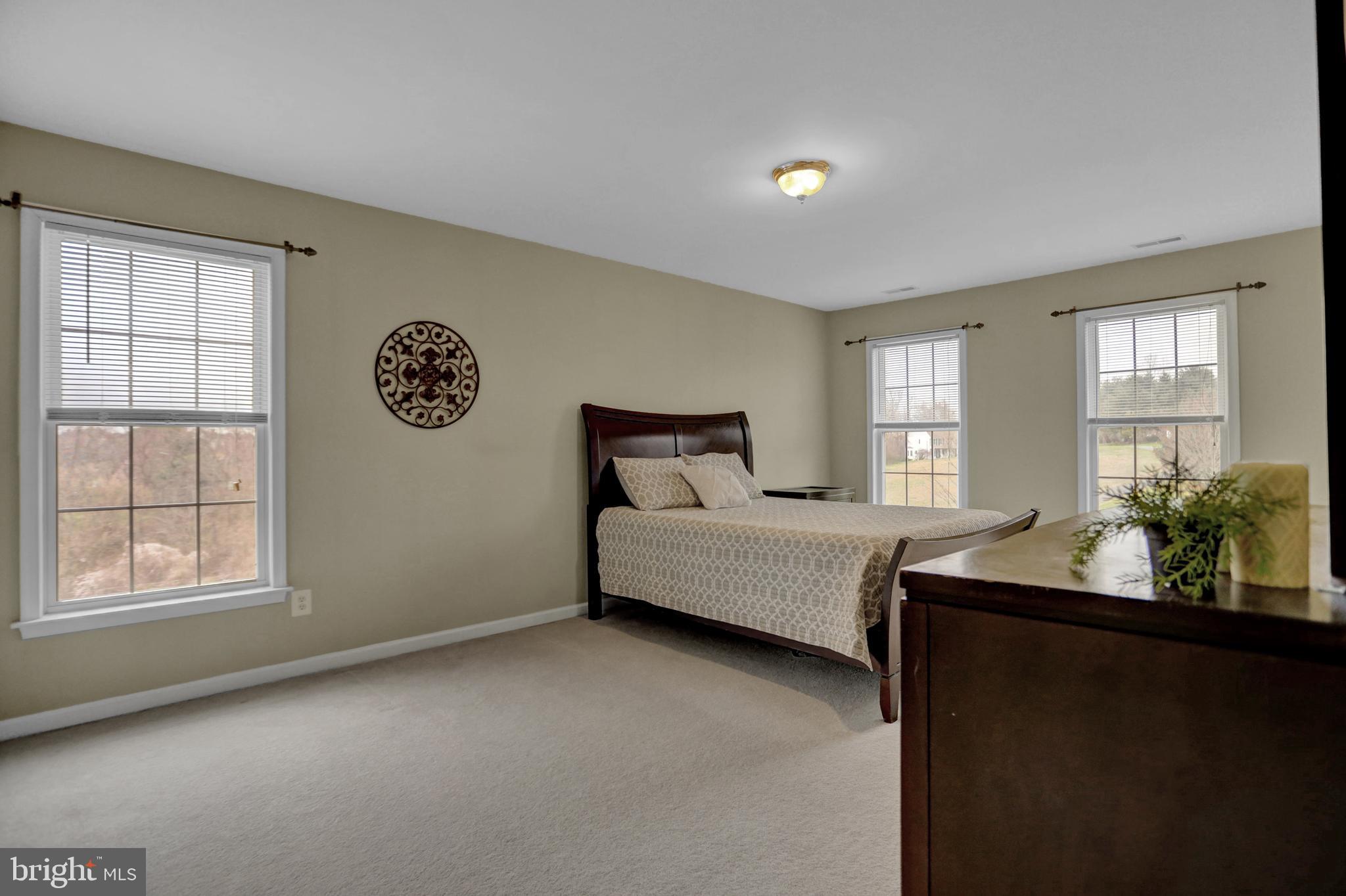 FIELDERS FARM - Residential