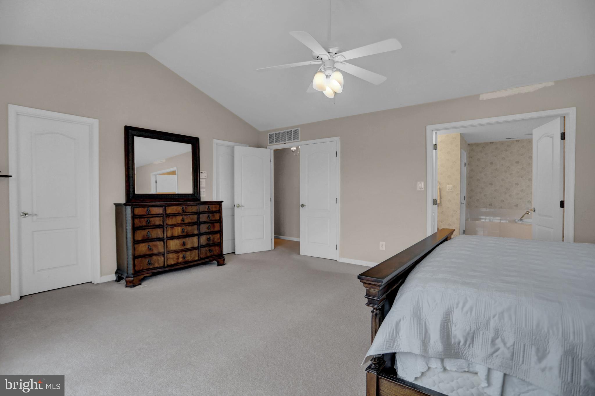 FIELDERS FARM - Residential