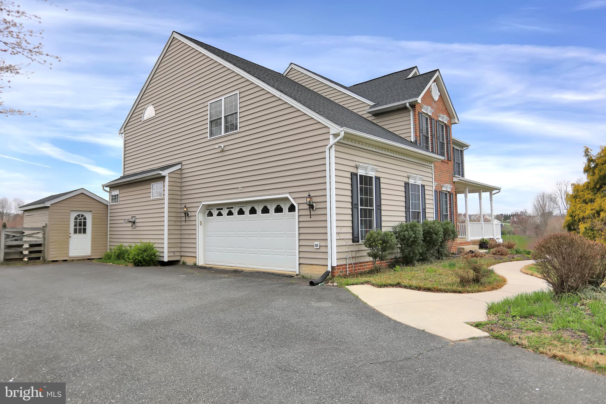 FIELDERS FARM - Residential