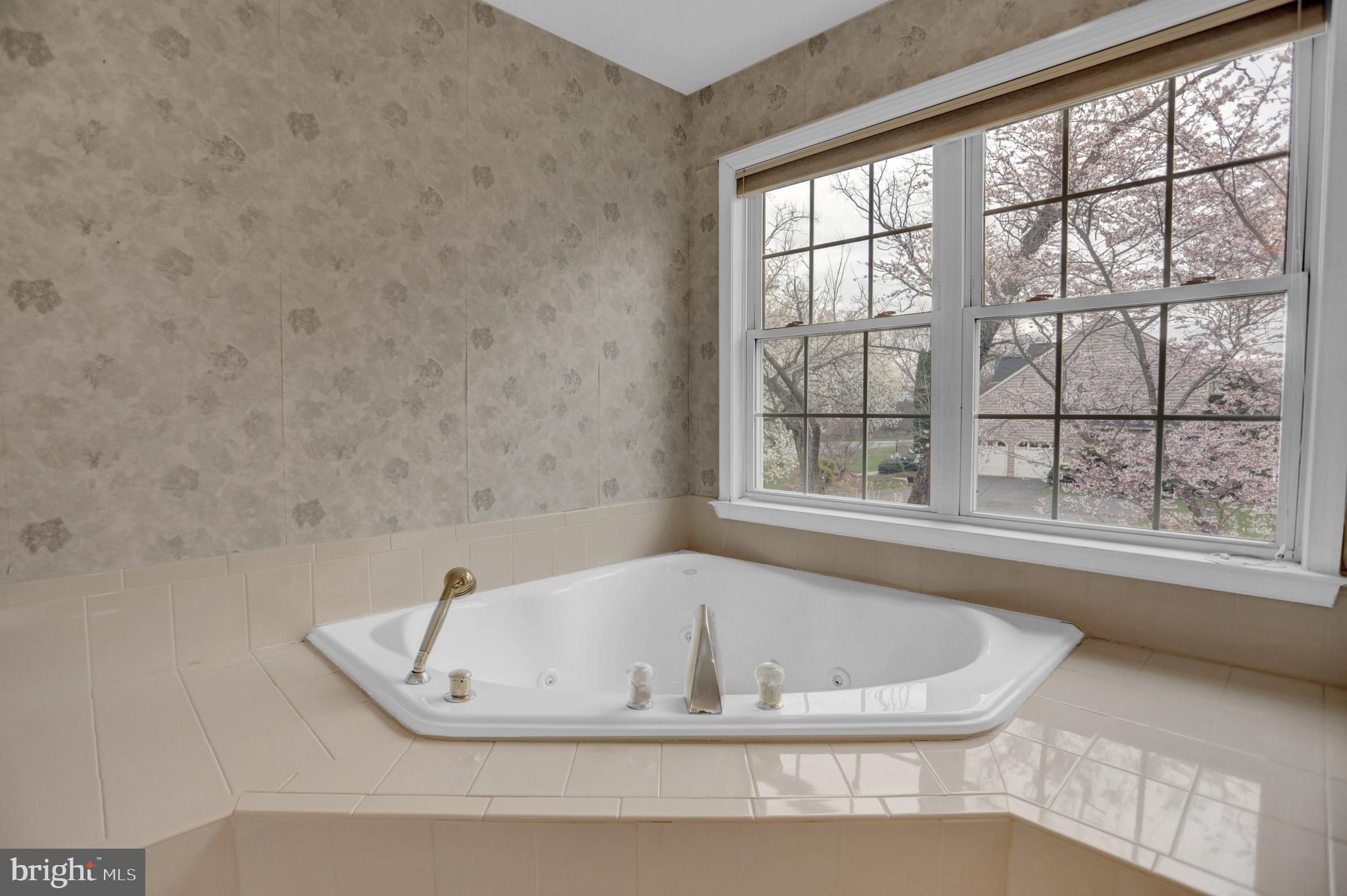 FIELDERS FARM - Residential