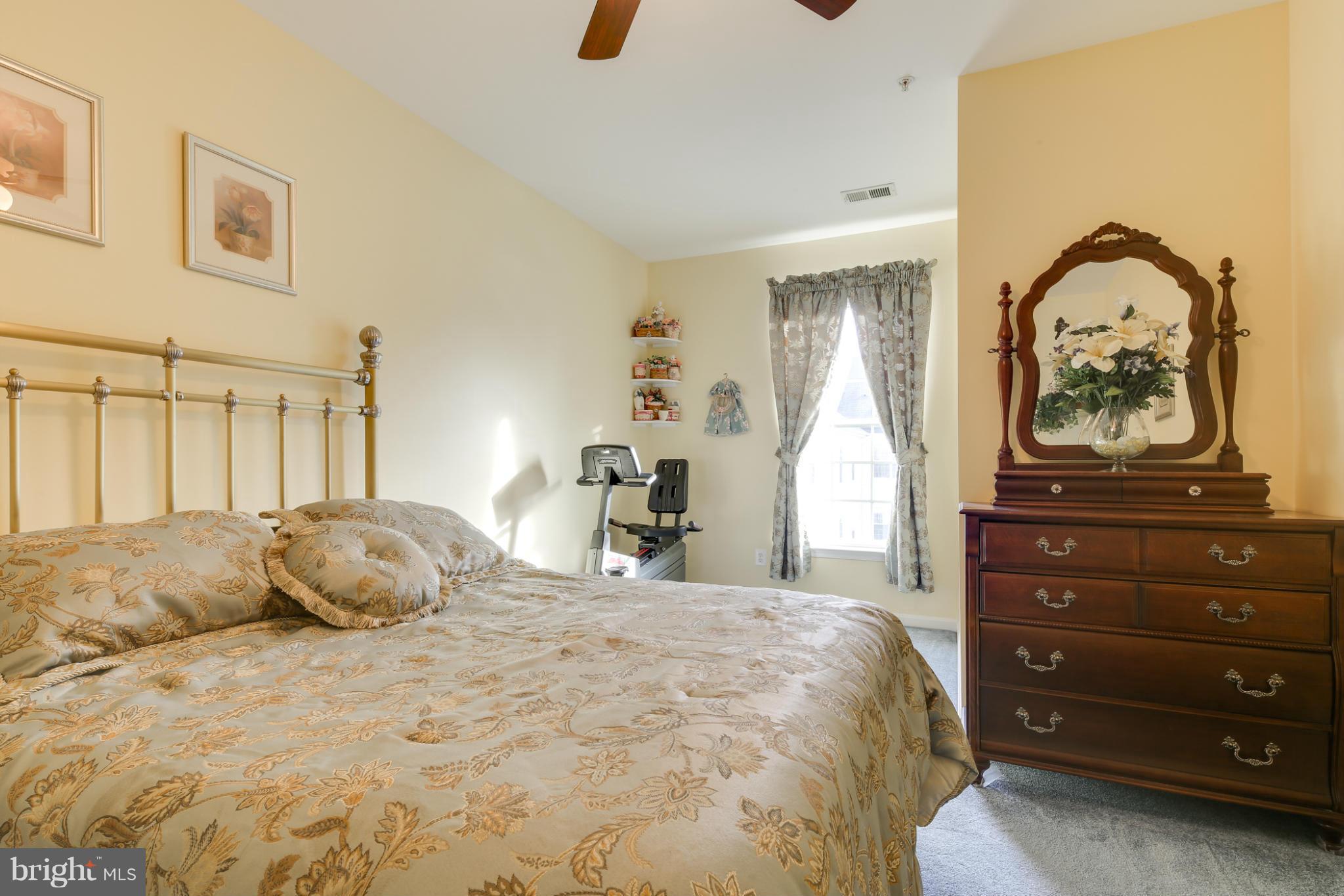 MAPLECREST - Residential