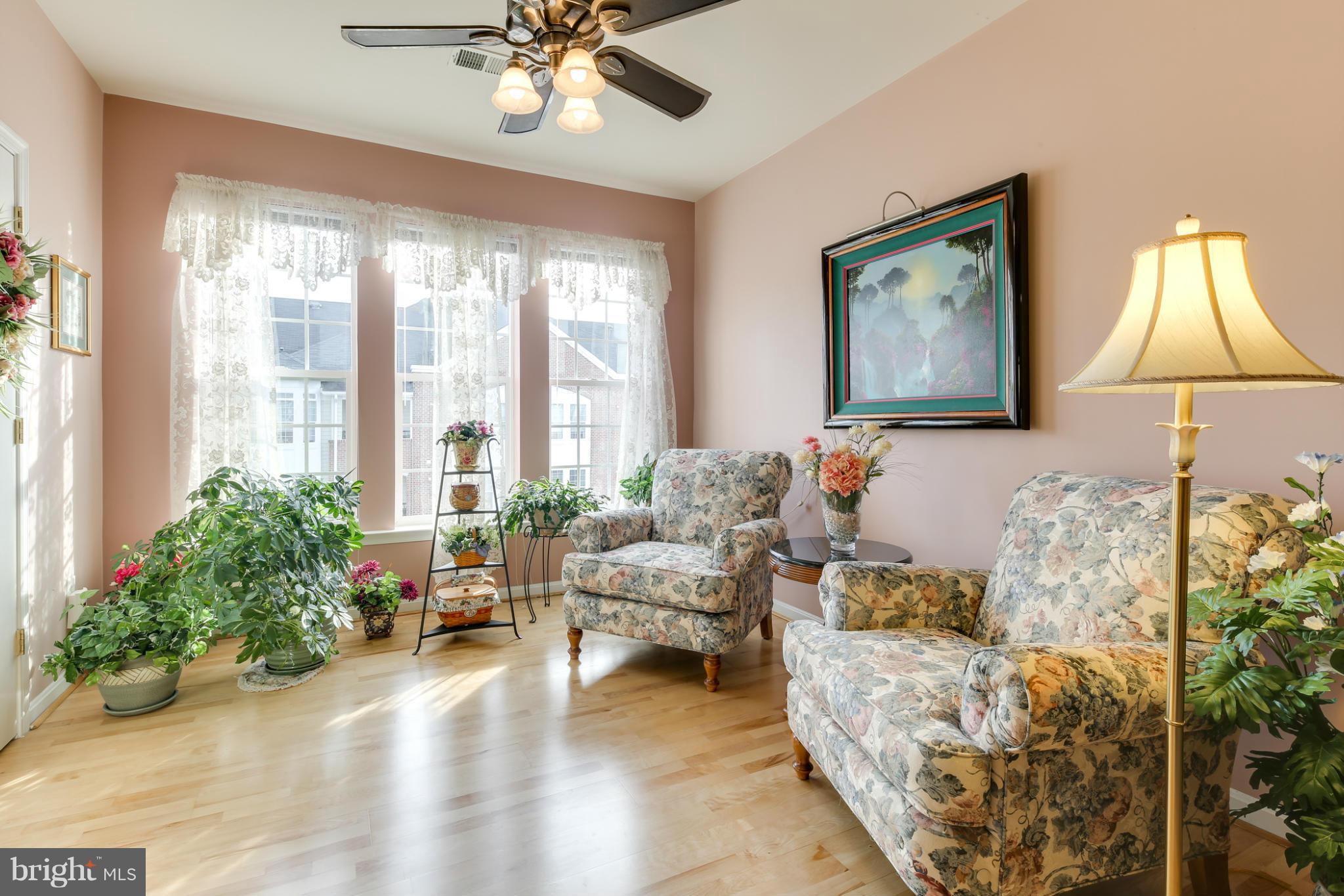 MAPLECREST - Residential