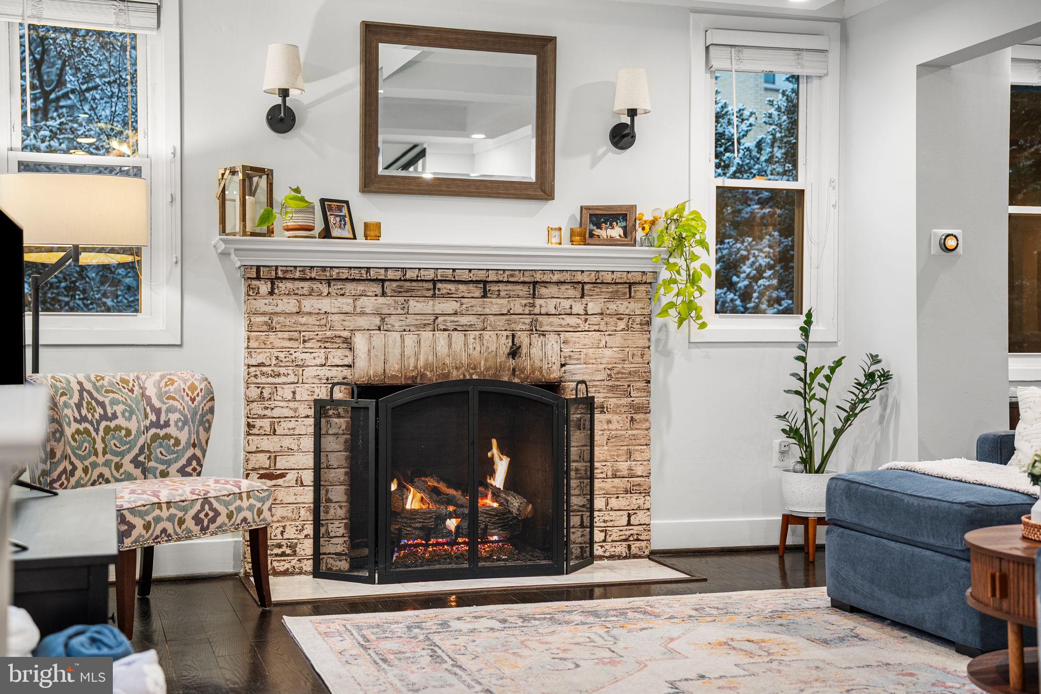 1433 FORT STEVENS DRIVE NW