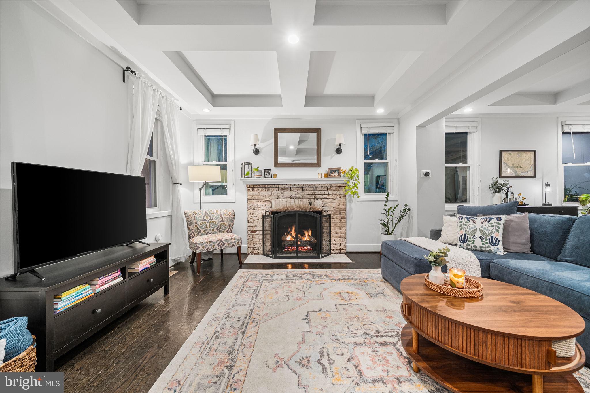 1433 FORT STEVENS DRIVE NW