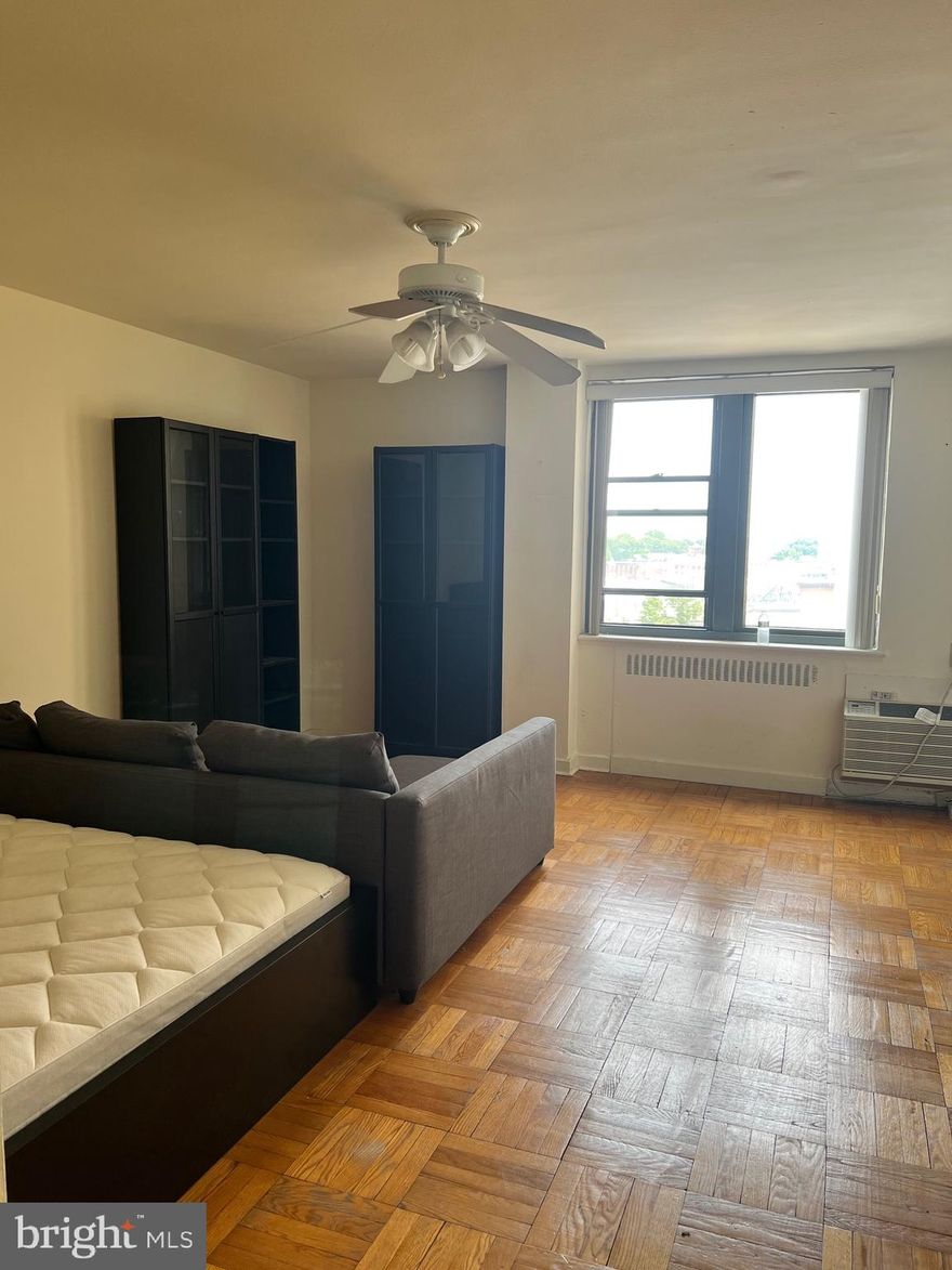 Rented as  furnished Studio in the  Art museum area. Hardwood floor, oversized windows, plenty natrual lights, good amount of closet and storage space. 24 hour desk service, full fitness center and free shuttle bus to Center City. Rent include gas cooking, water. A short walk to Fairmount Park.$500( five  hundred dollar) move-in charged by Condo management office. Good credits require. First, last and One month security deposit due at signing the lease.