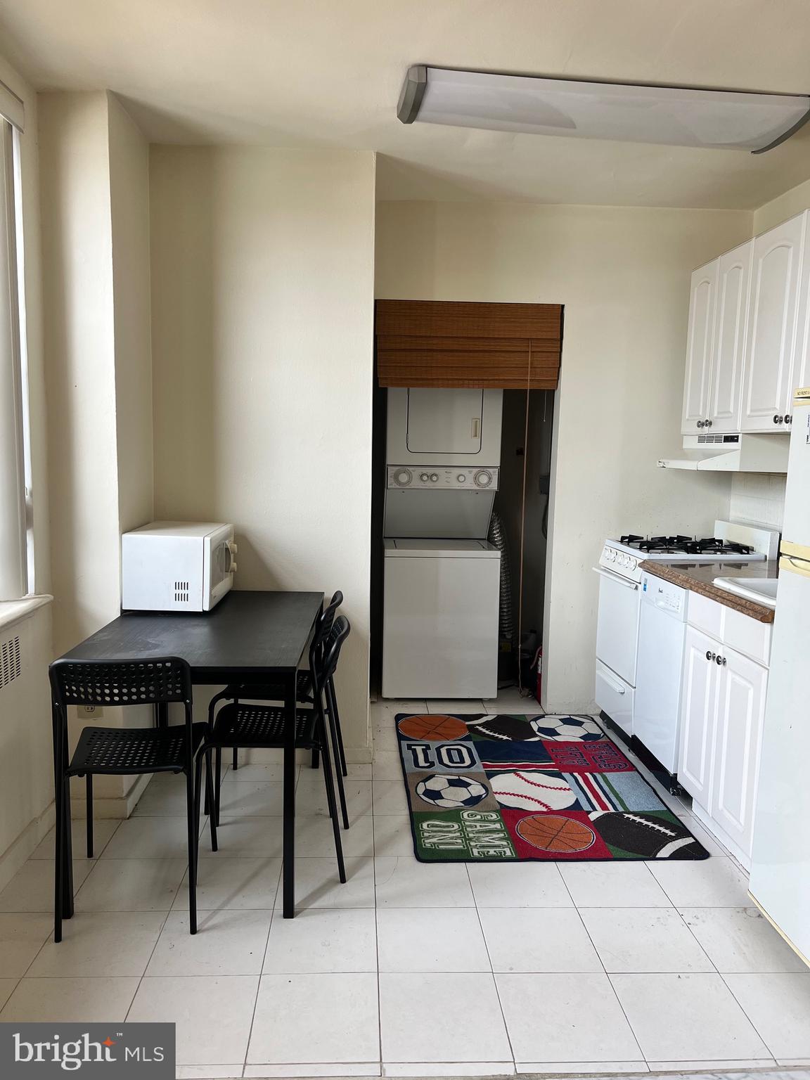 PHILADELPHIA - Residential Lease