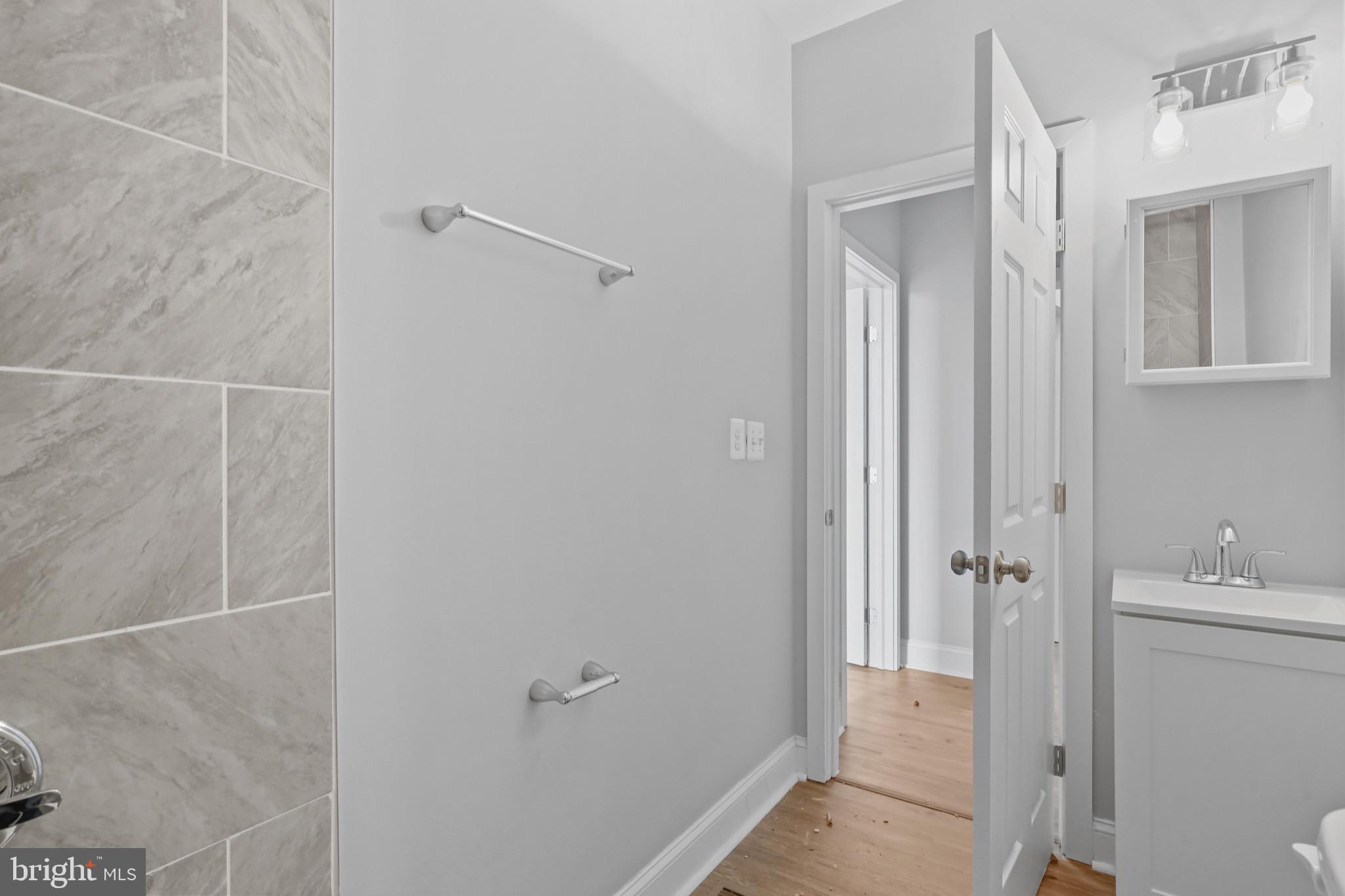 HIGHLANDTOWN - Residential Lease