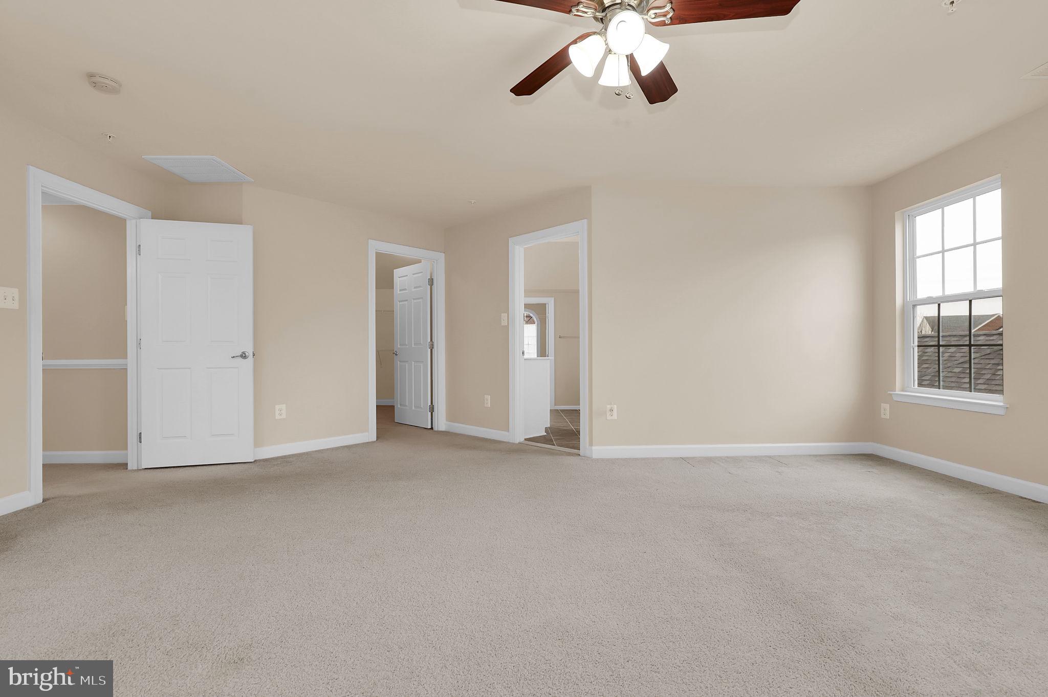 CLOVER RIDGE - Residential