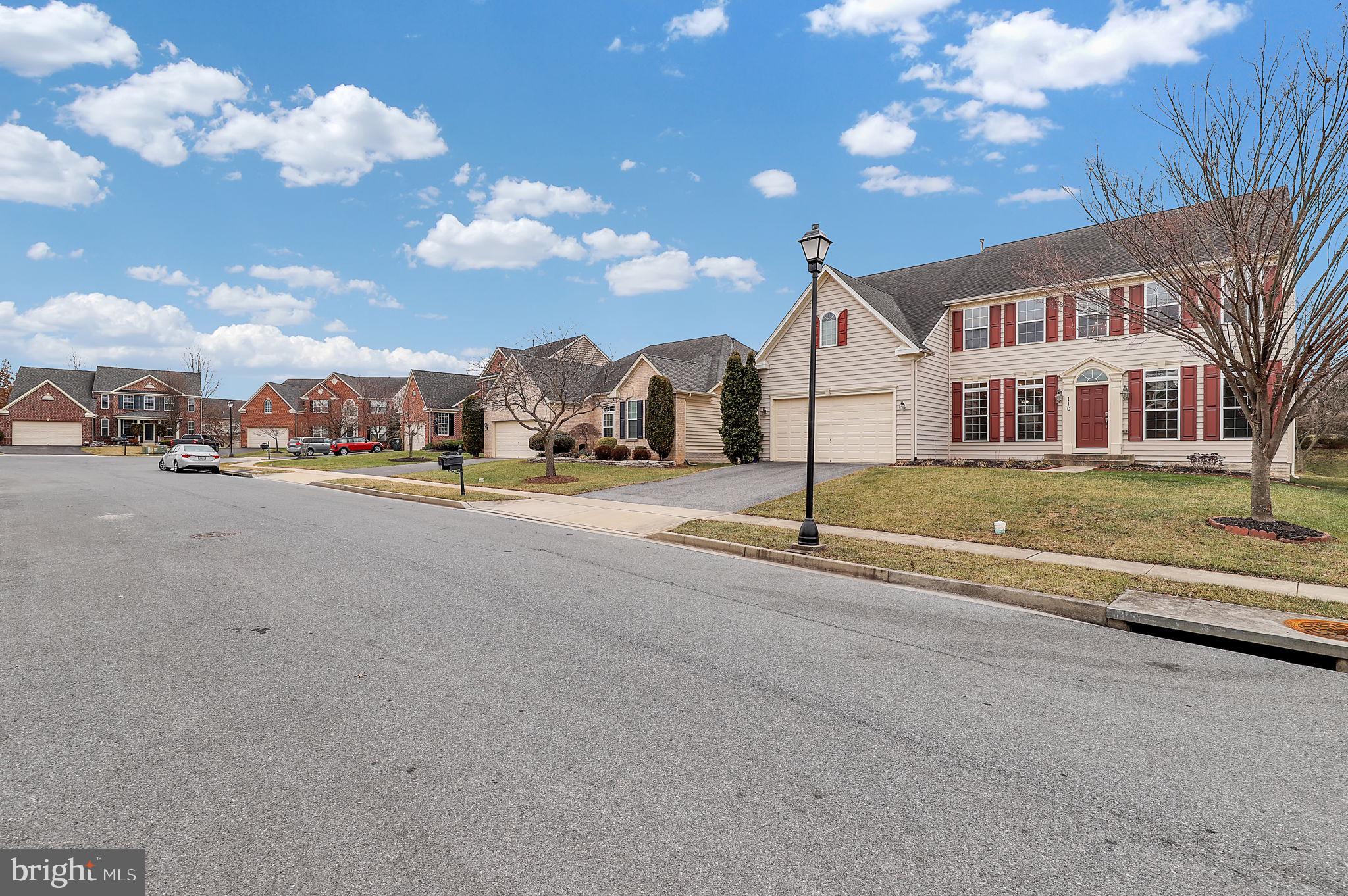 CLOVER RIDGE - Residential