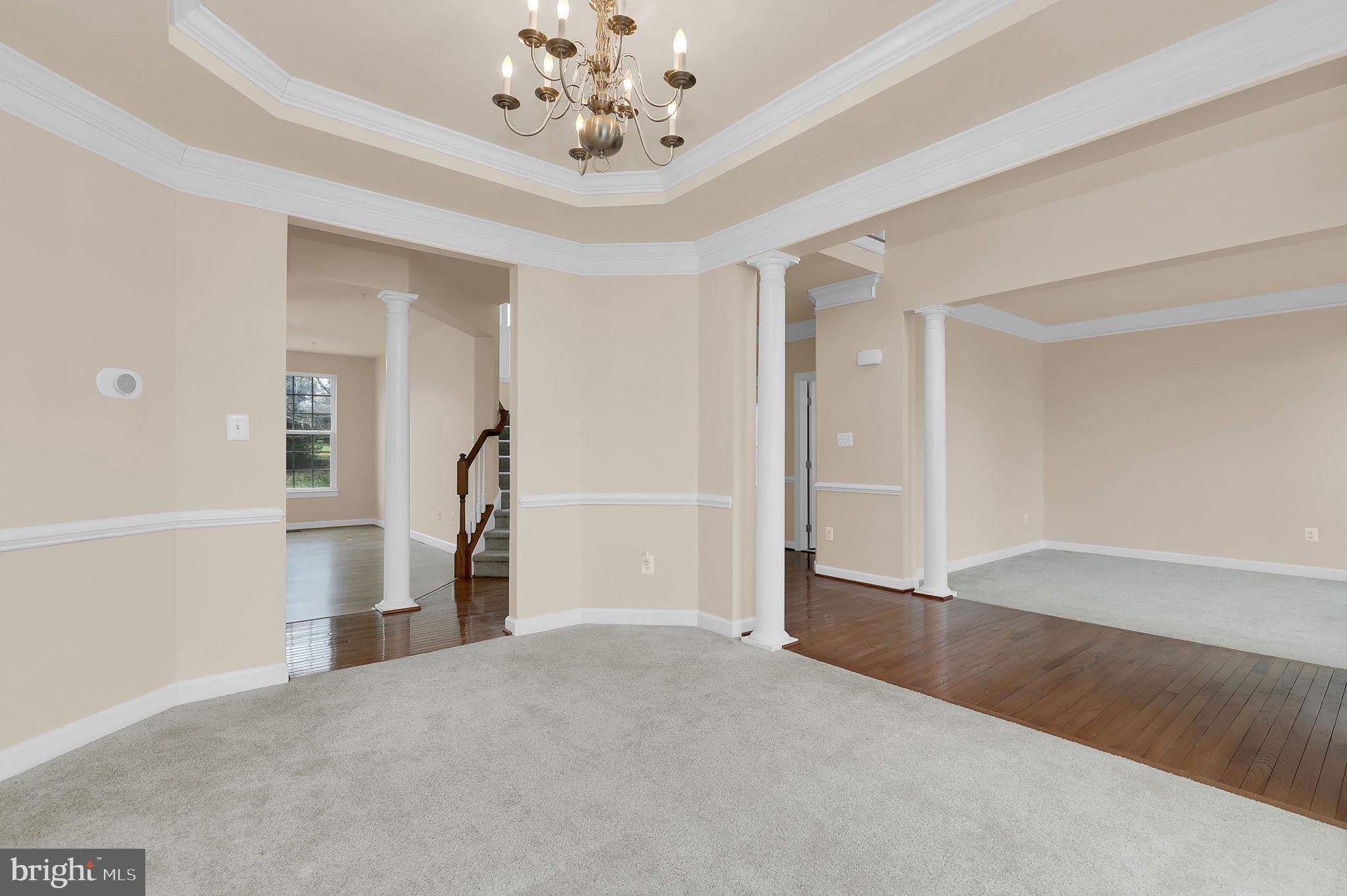 CLOVER RIDGE - Residential