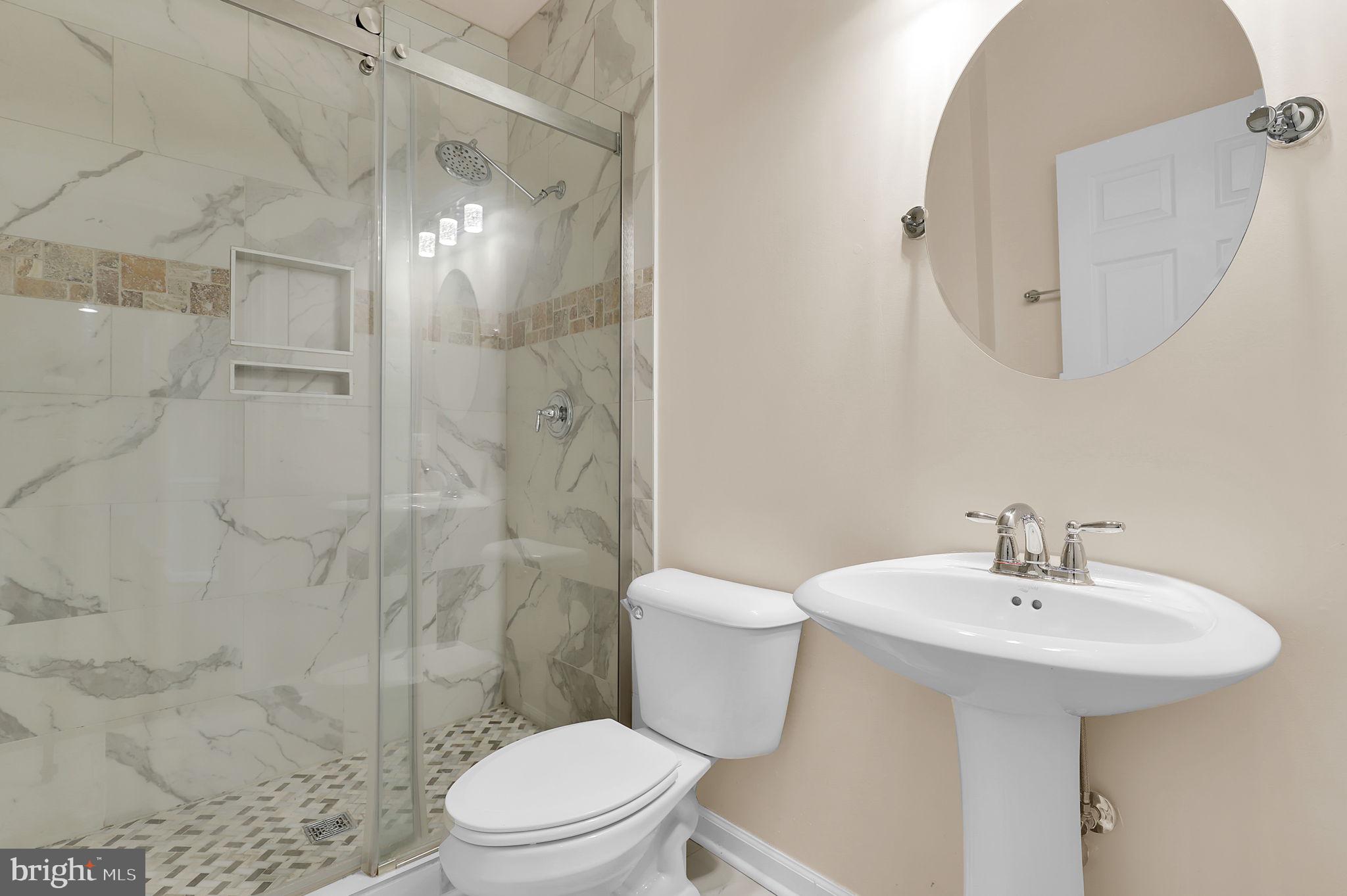 CLOVER RIDGE - Residential