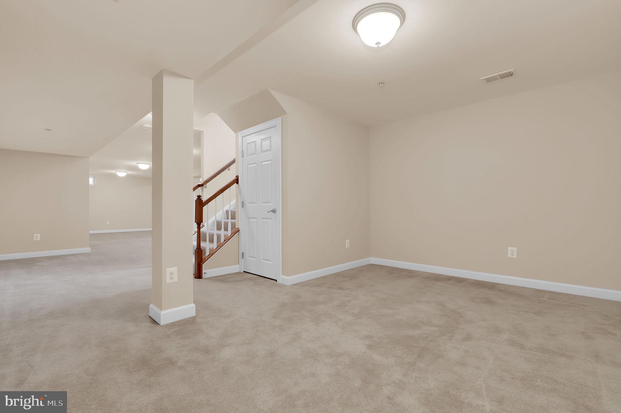 CLOVER RIDGE - Residential