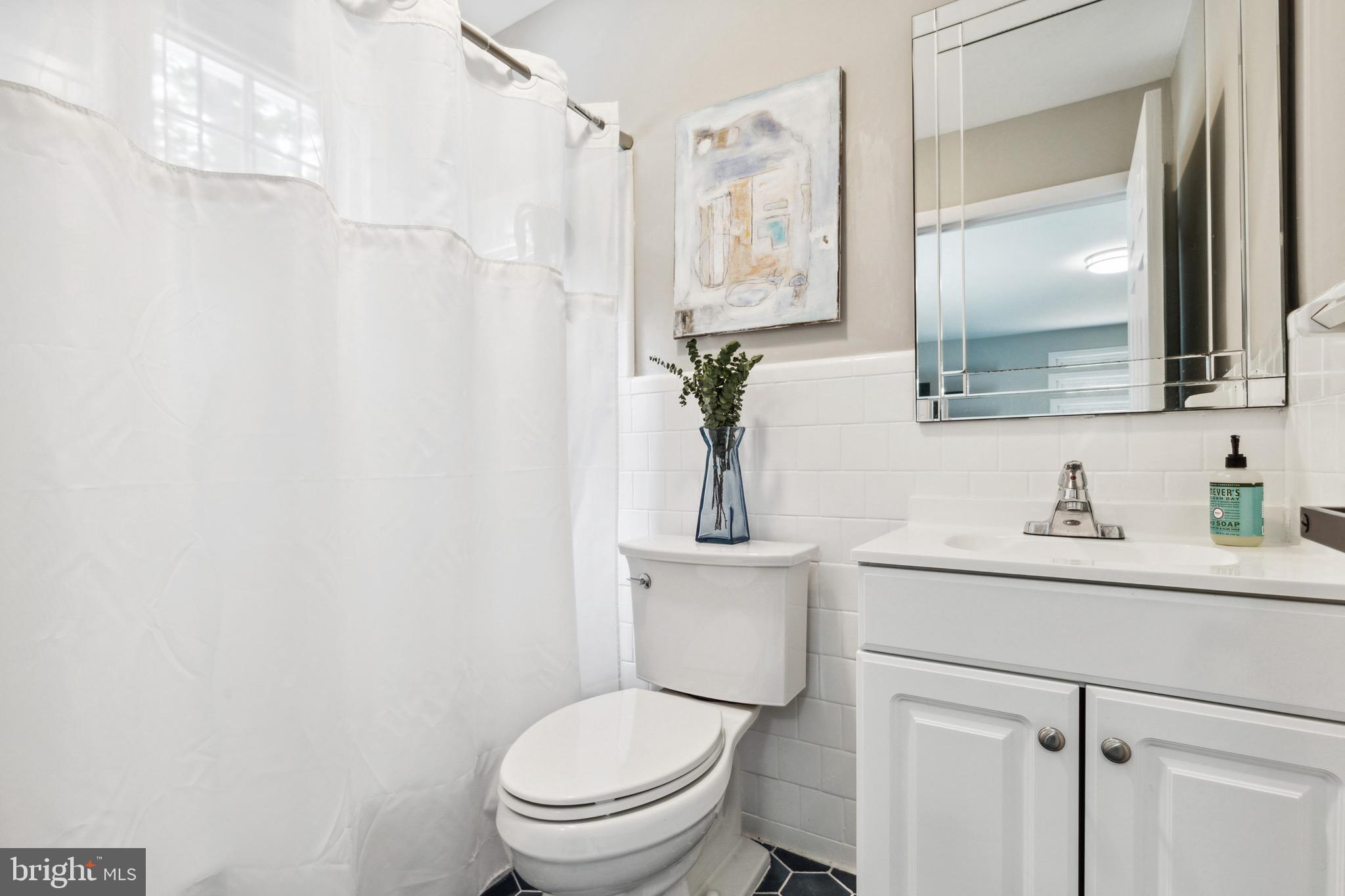 NORTH POTOMAC VISTA - Residential