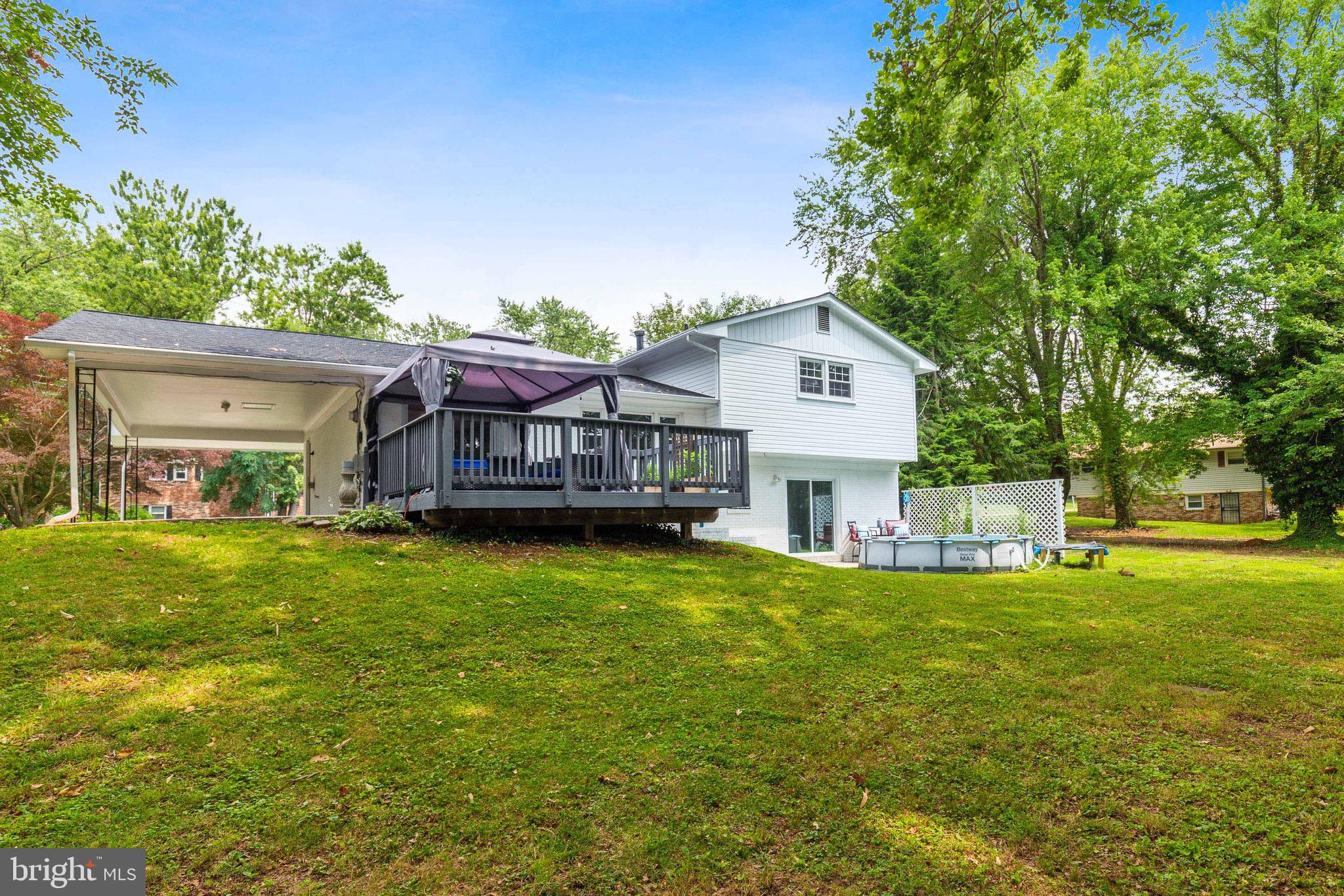 NORTH POTOMAC VISTA - Residential