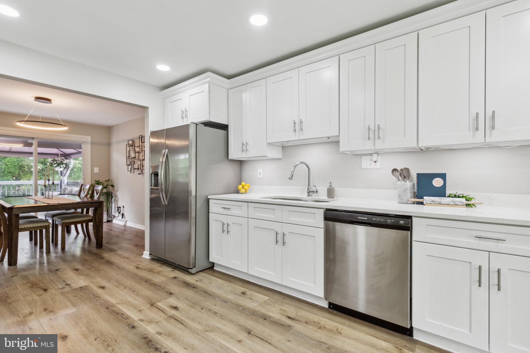 NORTH POTOMAC VISTA - Residential