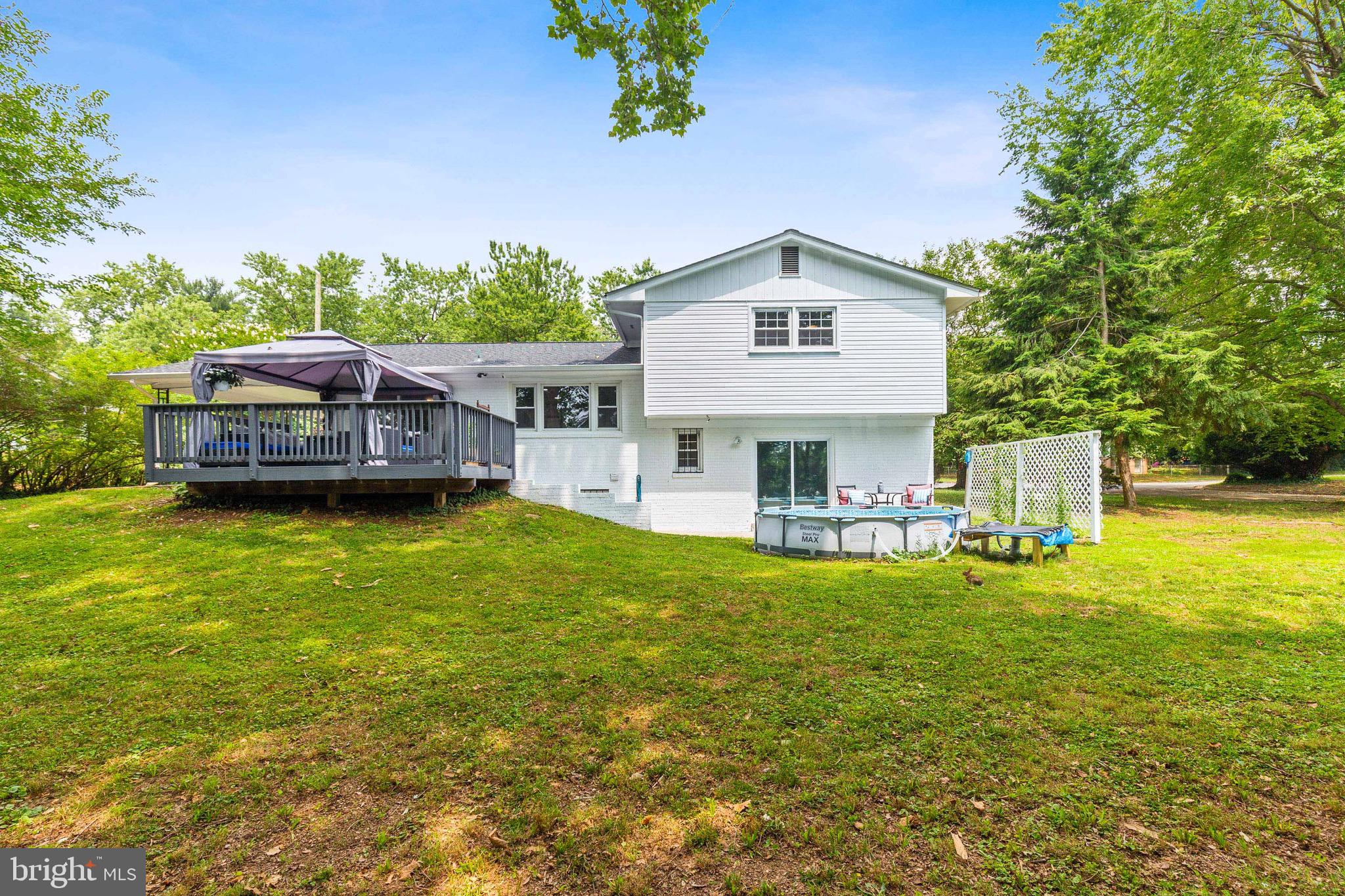 NORTH POTOMAC VISTA - Residential