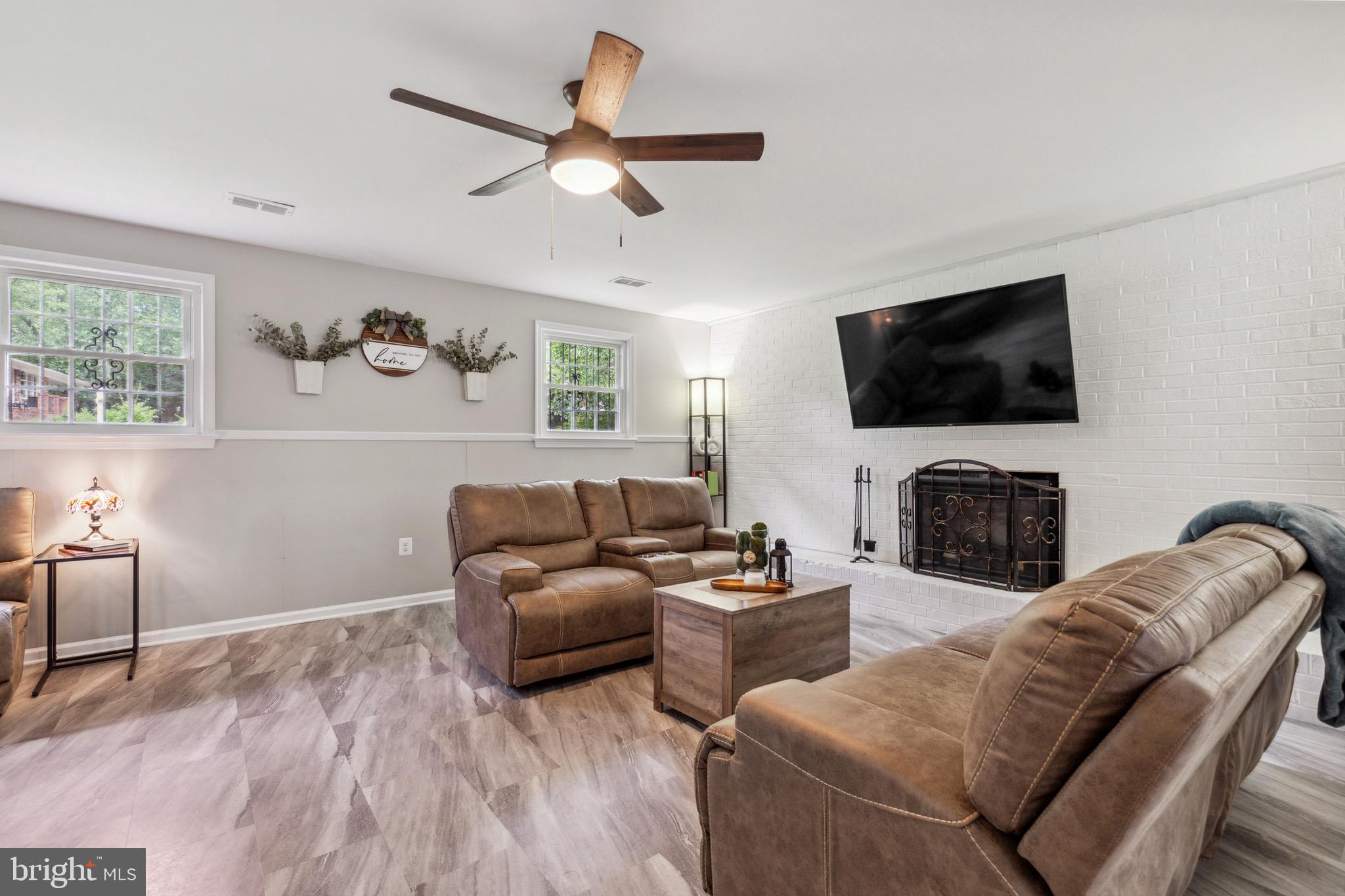 NORTH POTOMAC VISTA - Residential