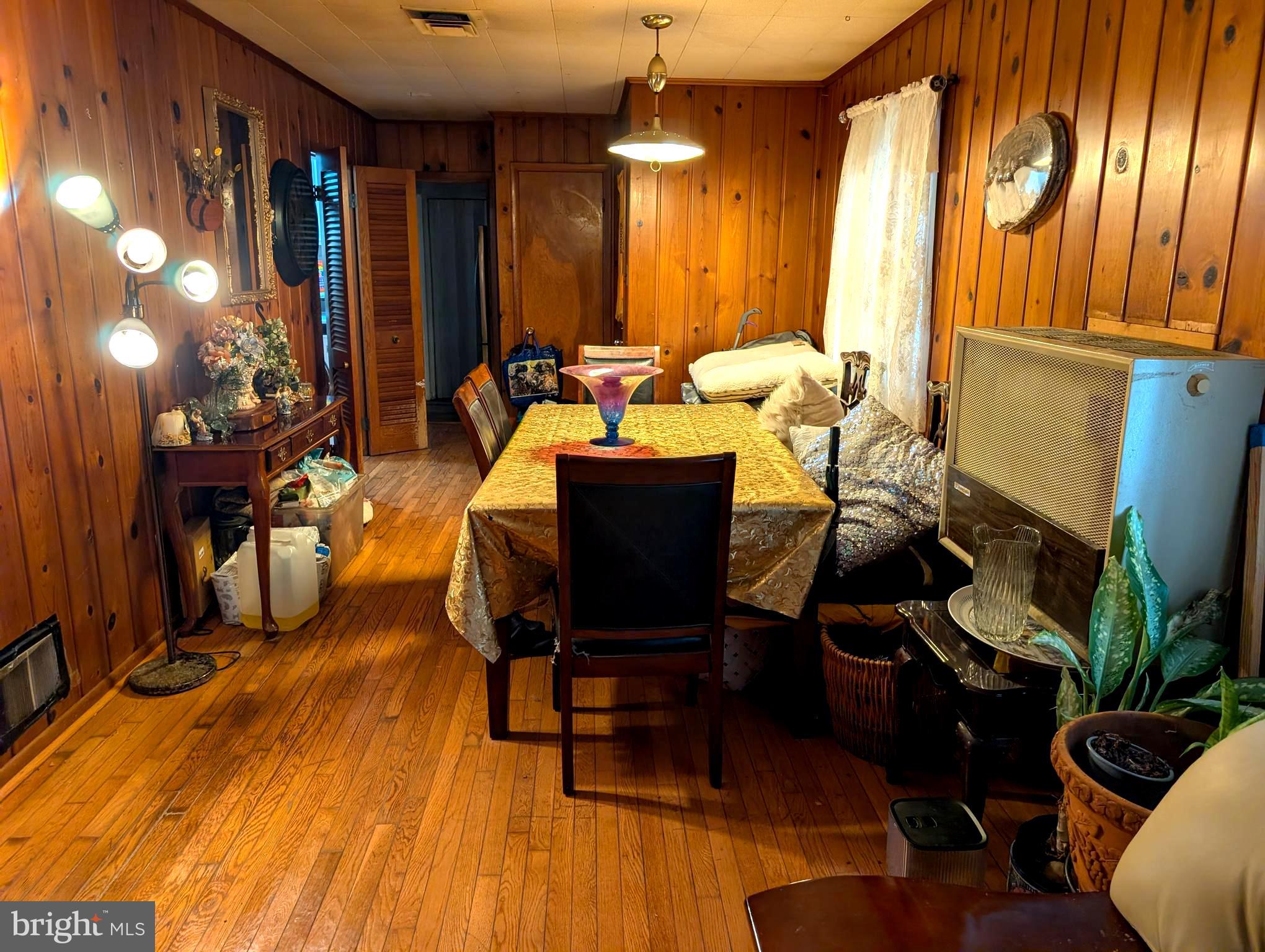 GLENMONT HILLS - Residential