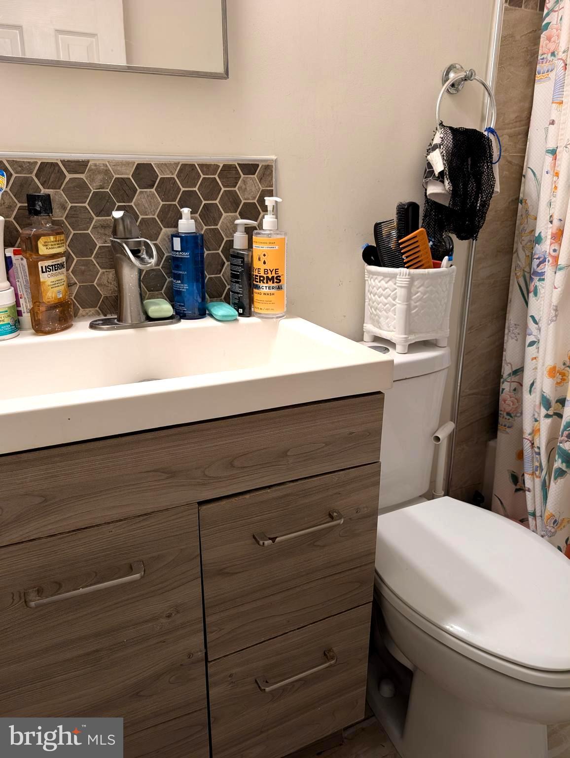 GLENMONT HILLS - Residential