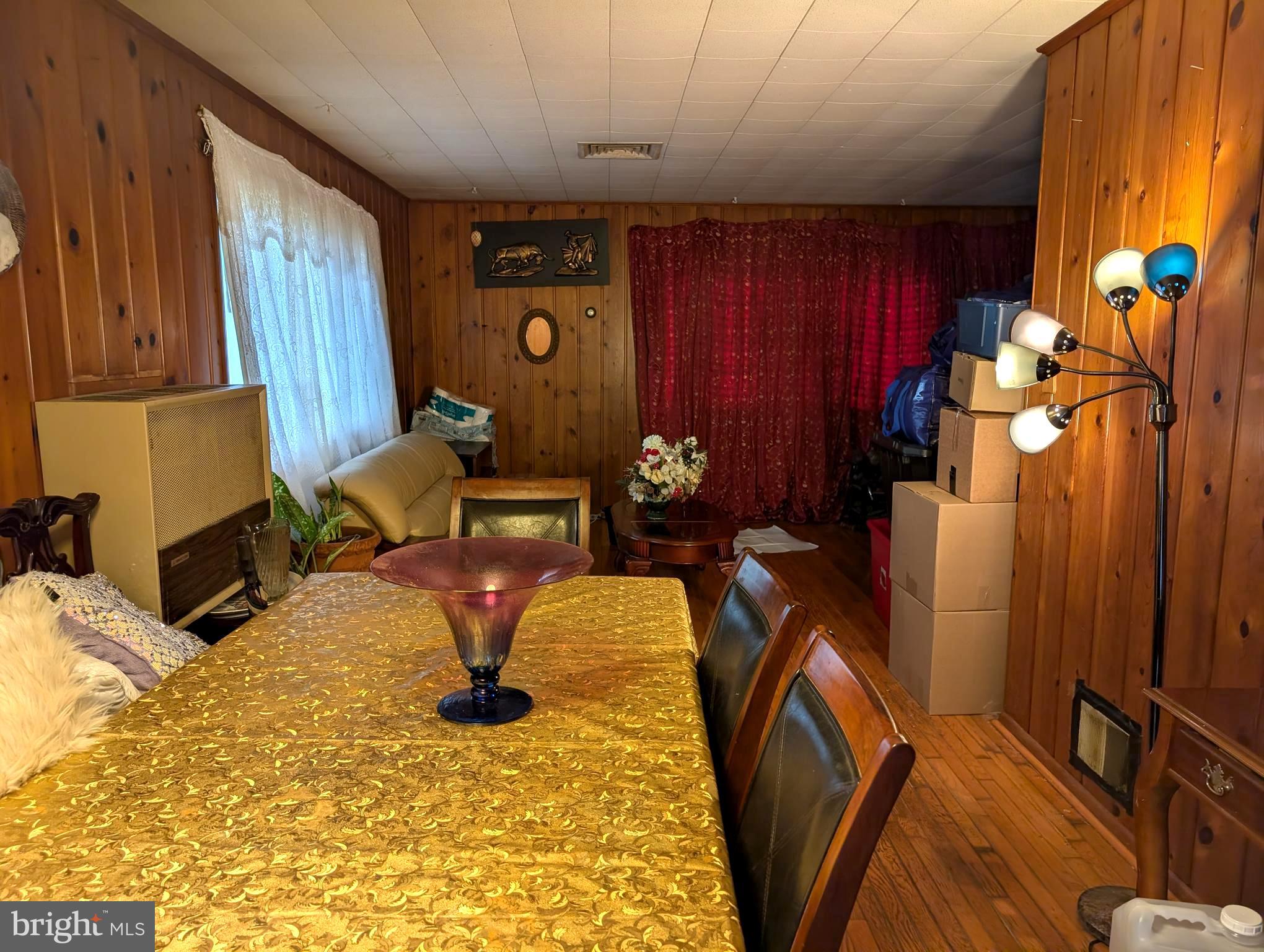 GLENMONT HILLS - Residential