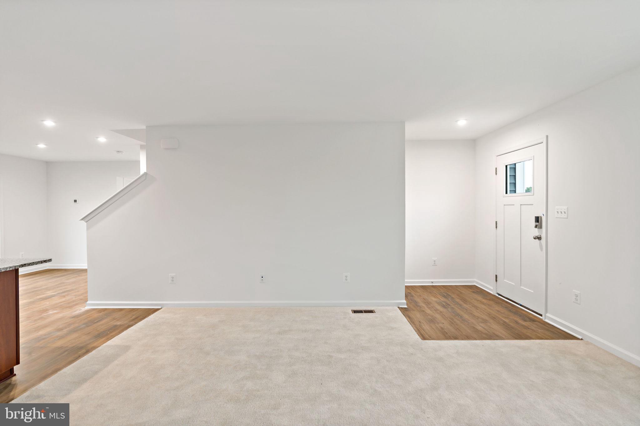 SOUTH BROOK - Residential