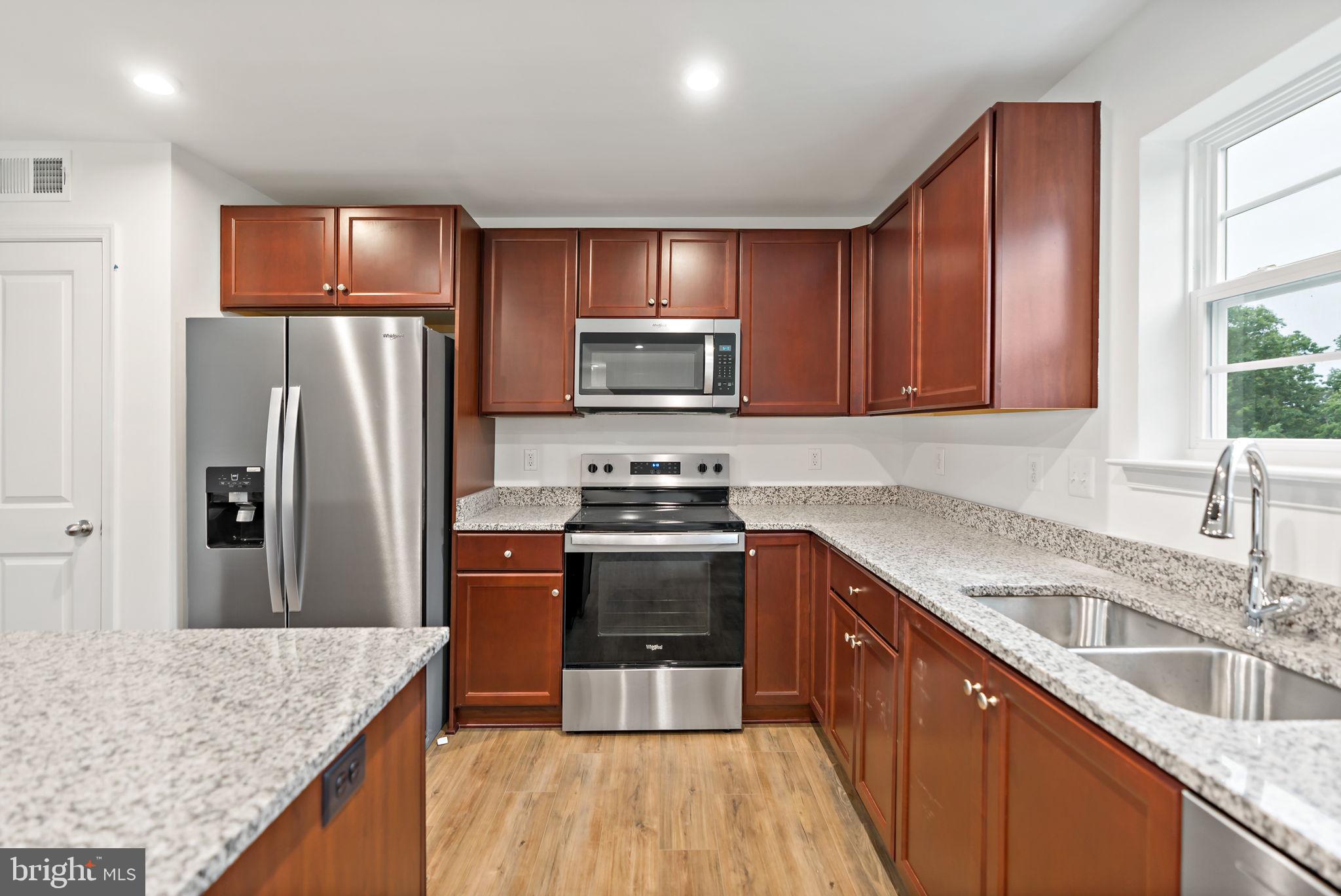 SOUTH BROOK - Residential