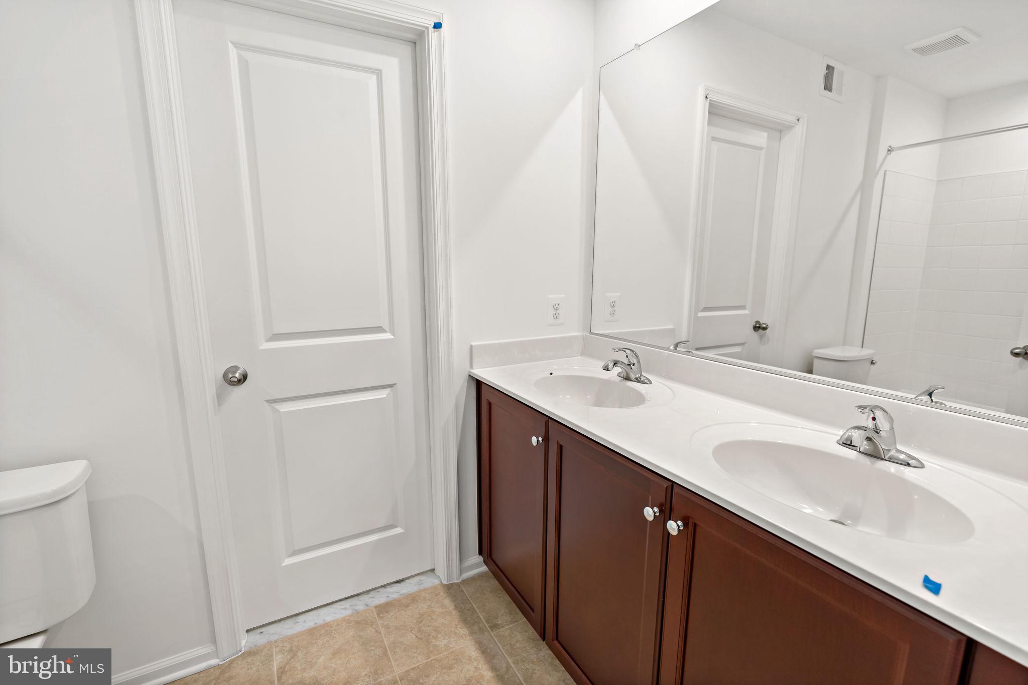 SOUTH BROOK - Residential