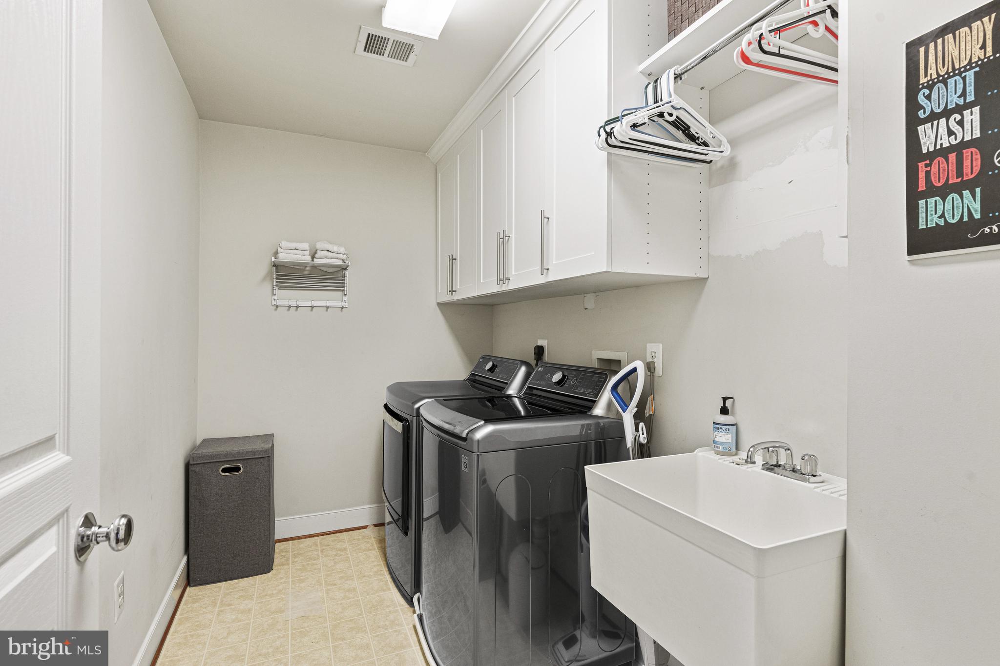 WILLOW RUN PARK - Residential