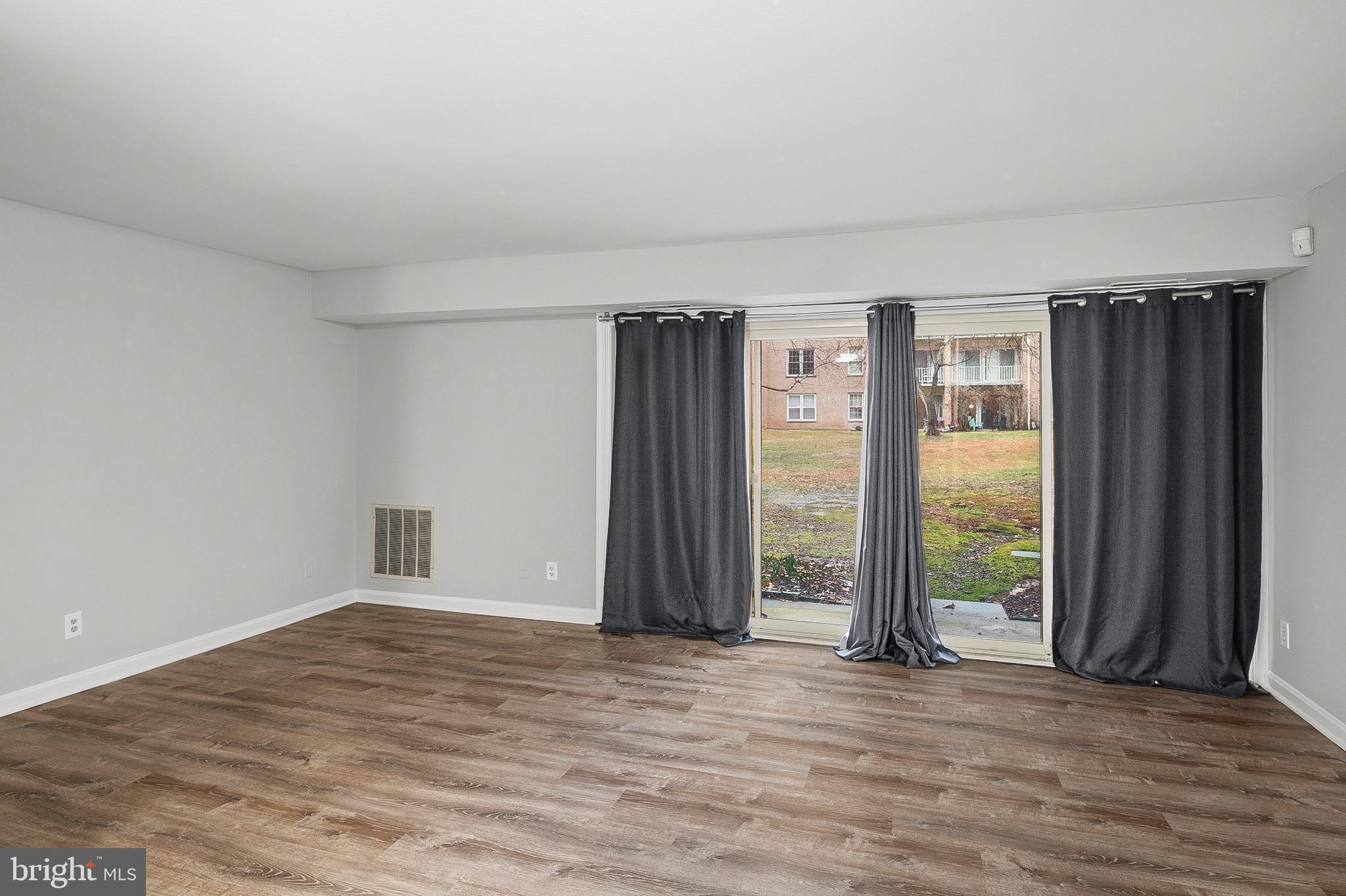 WESTCHESTER PARK - Residential