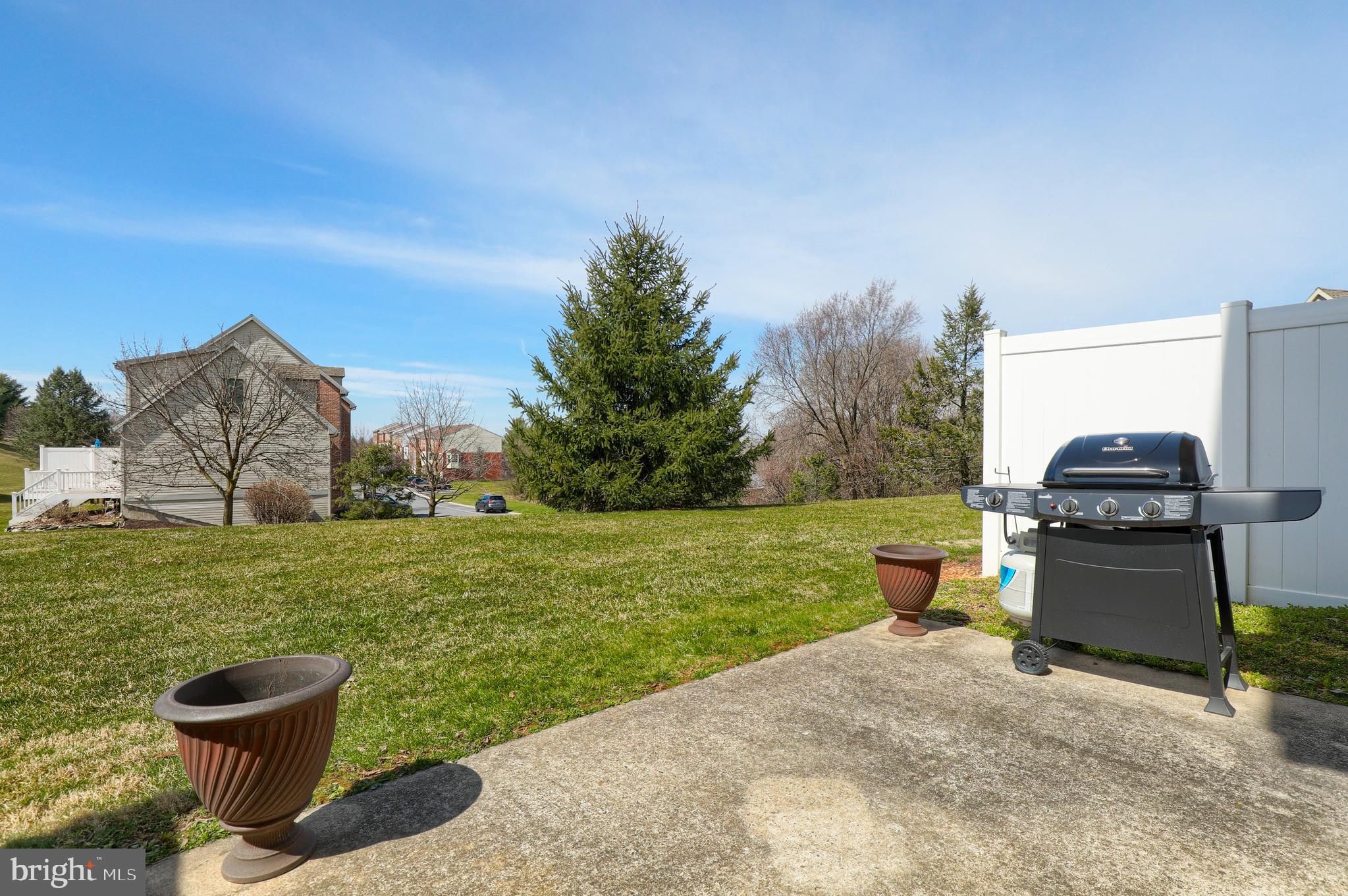 CROWN POINTE - Residential