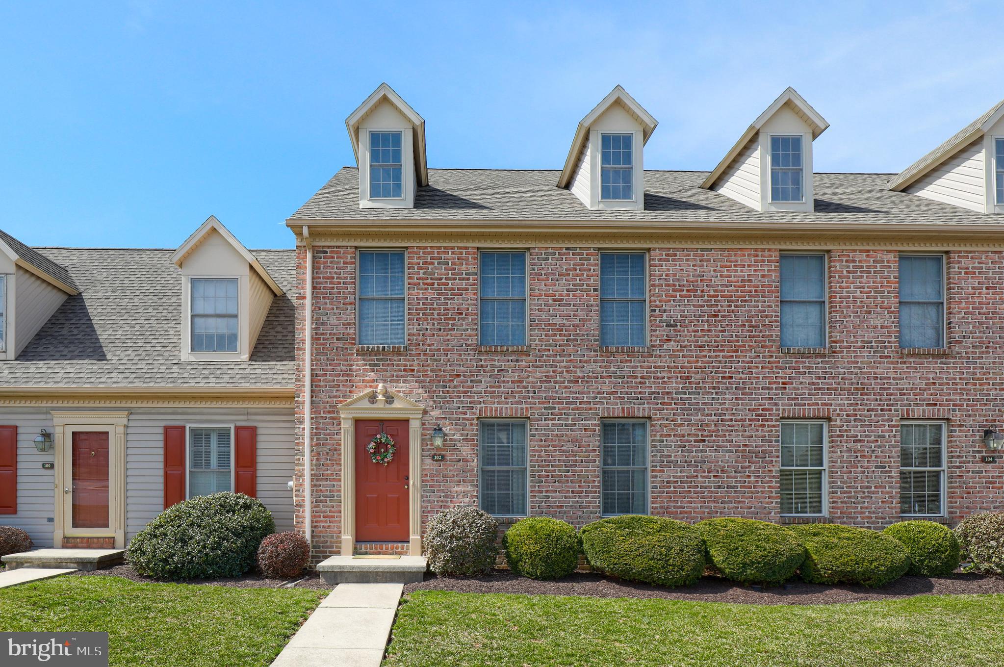 CROWN POINTE - Residential