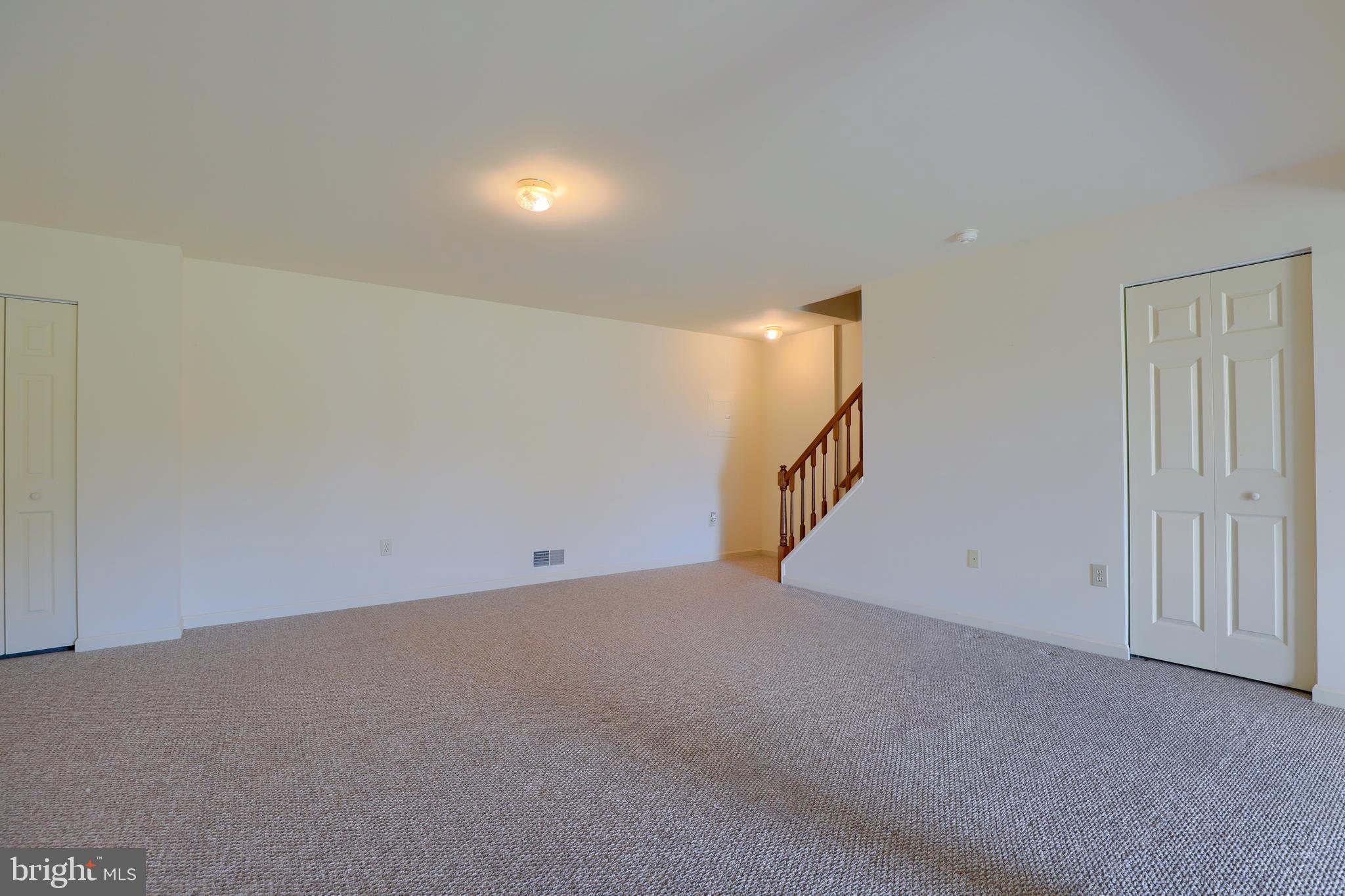 CROWN POINTE - Residential