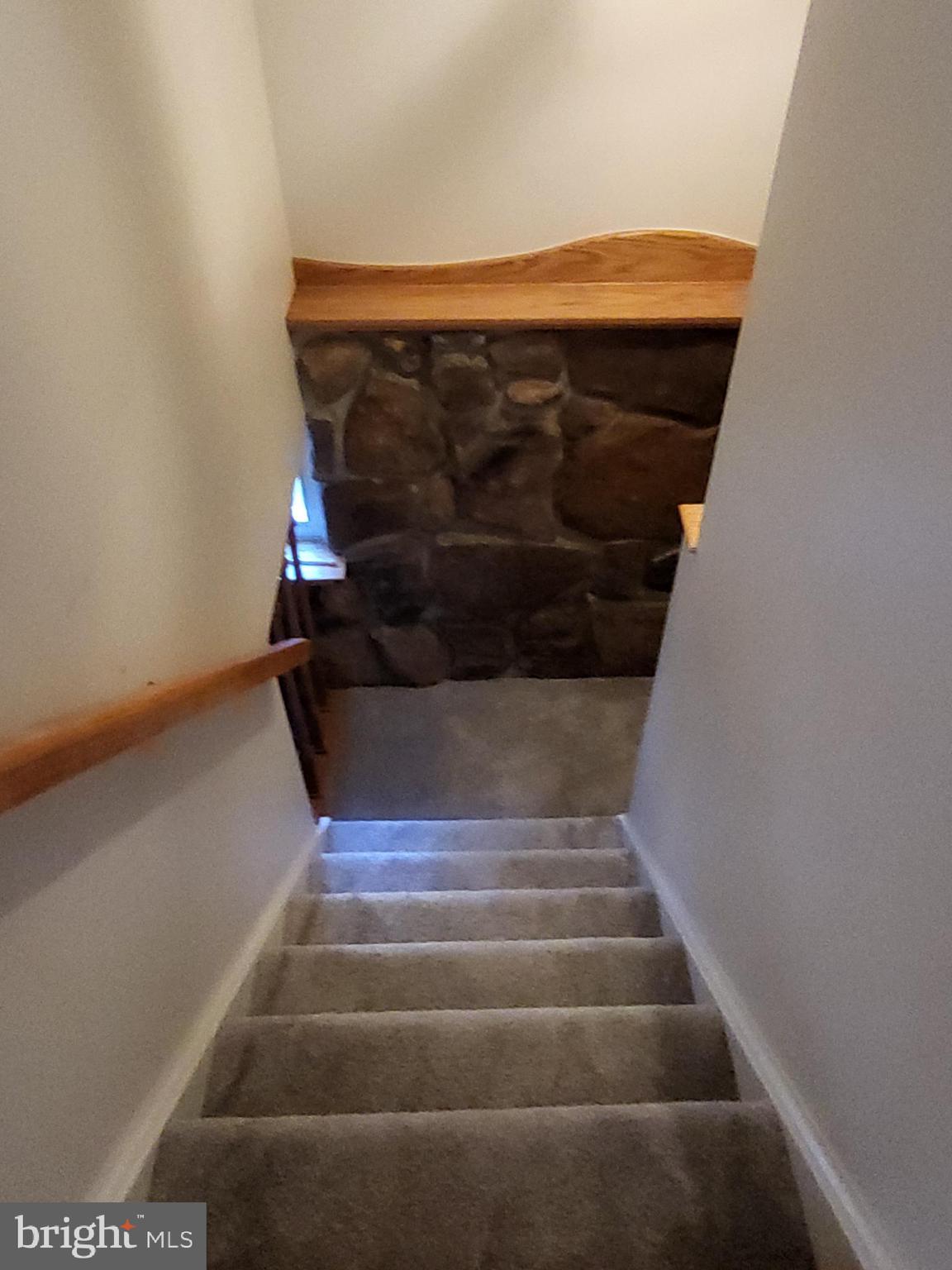 EXETER - Residential Lease