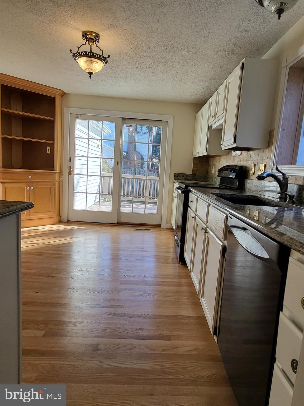 EXETER - Residential Lease