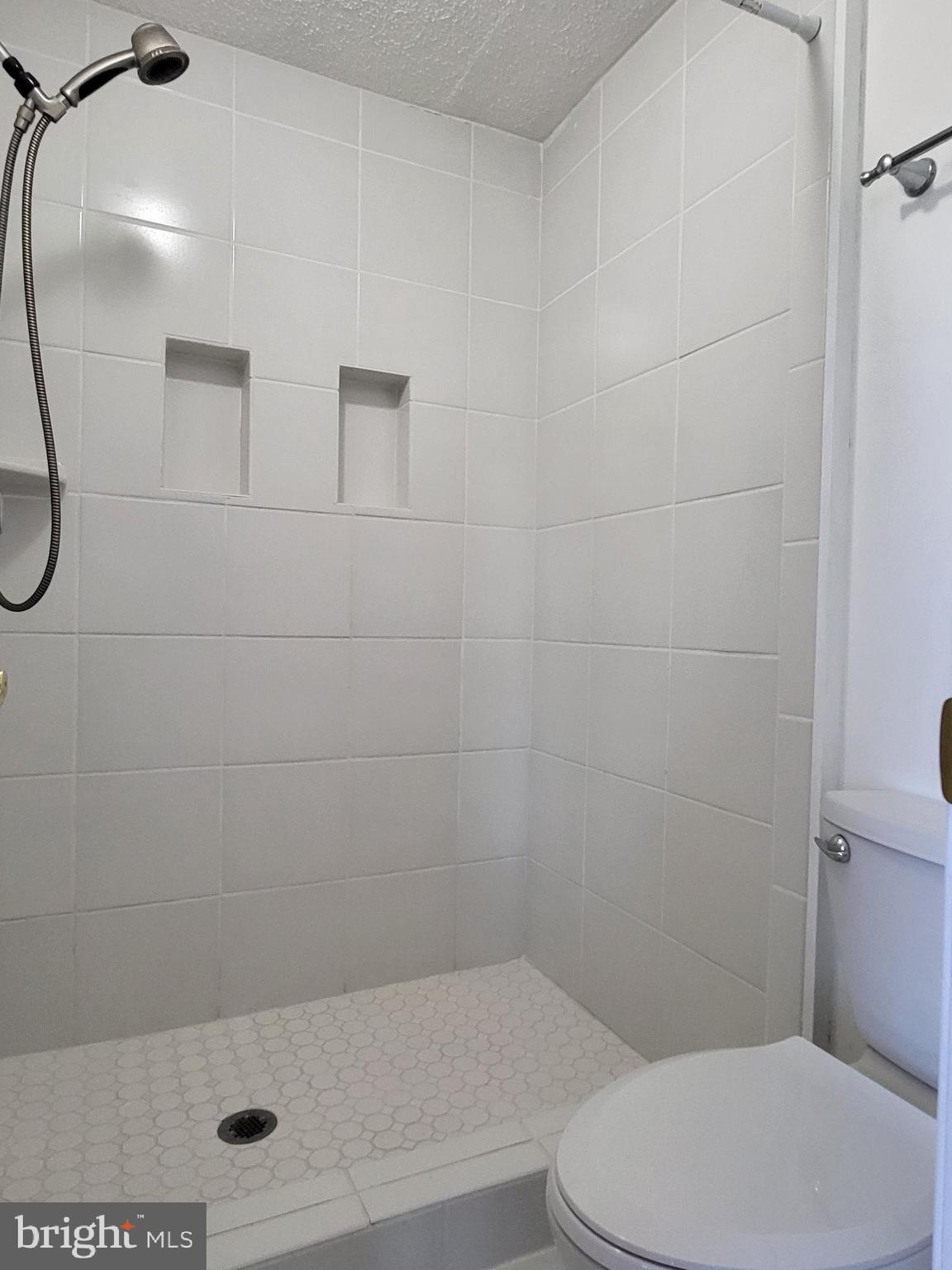 EXETER - Residential Lease