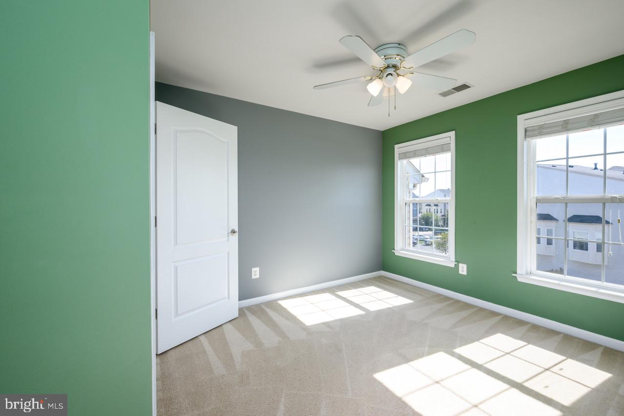 STONE RIDGE SOUTH - Residential Lease