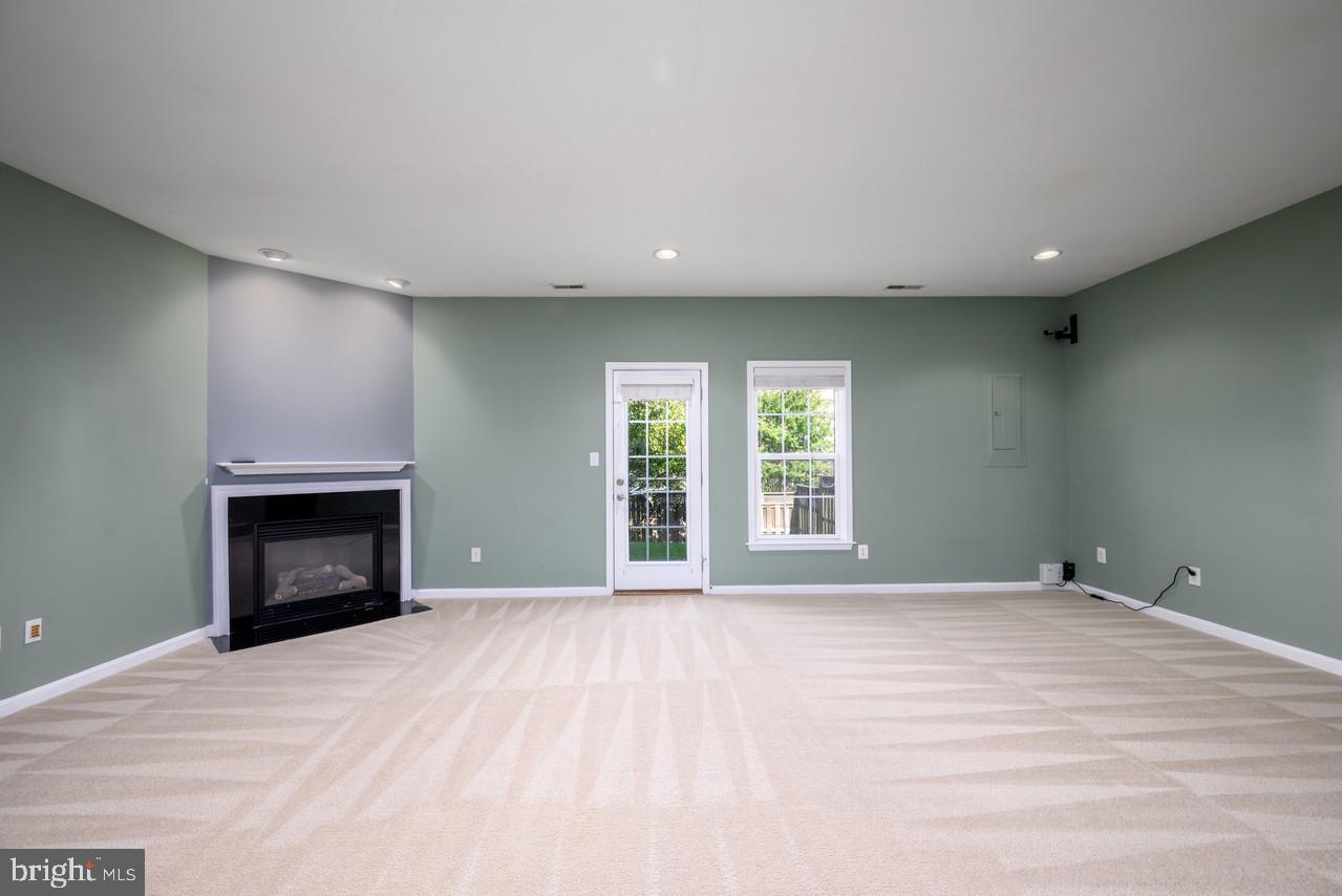 STONE RIDGE SOUTH - Residential Lease