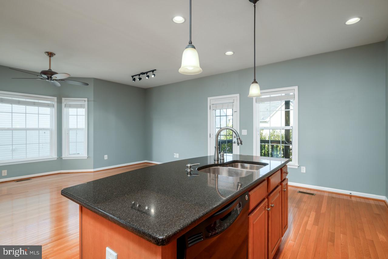 STONE RIDGE SOUTH - Residential Lease