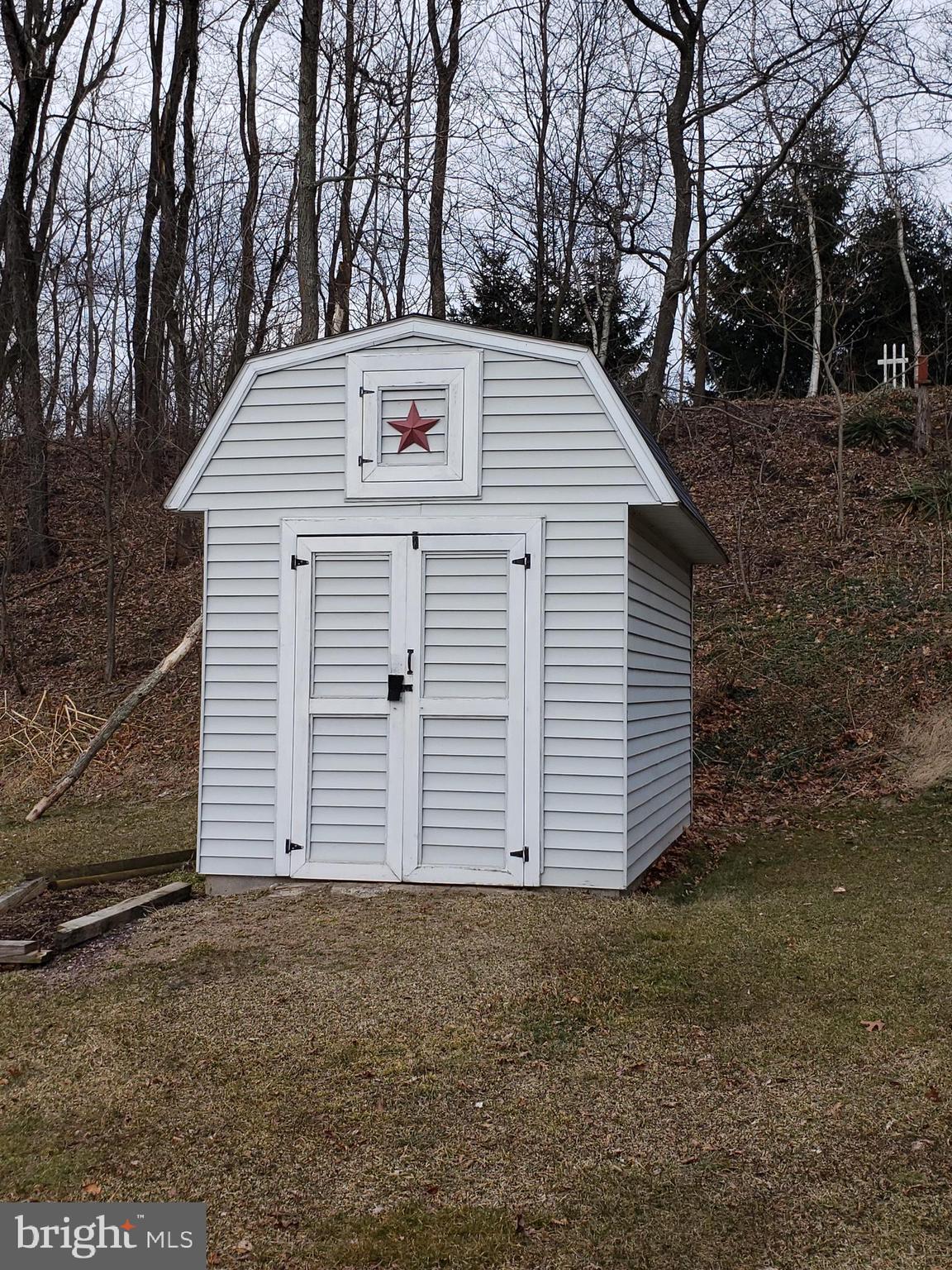 RINGTOWN - Residential