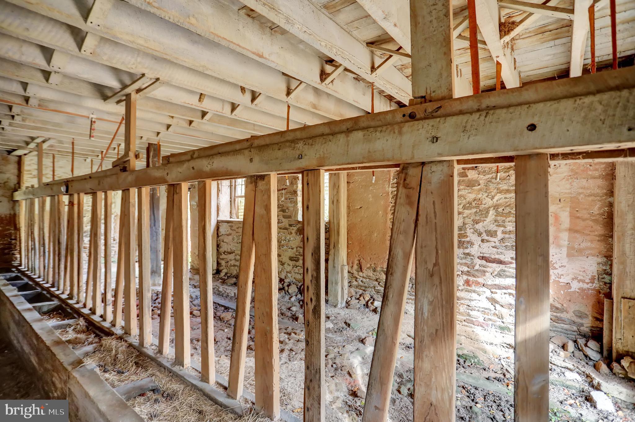 CAVES VALLEY - Residential