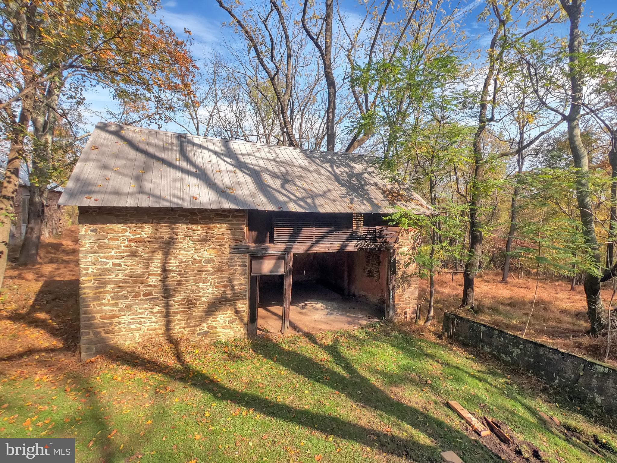 CAVES VALLEY - Residential