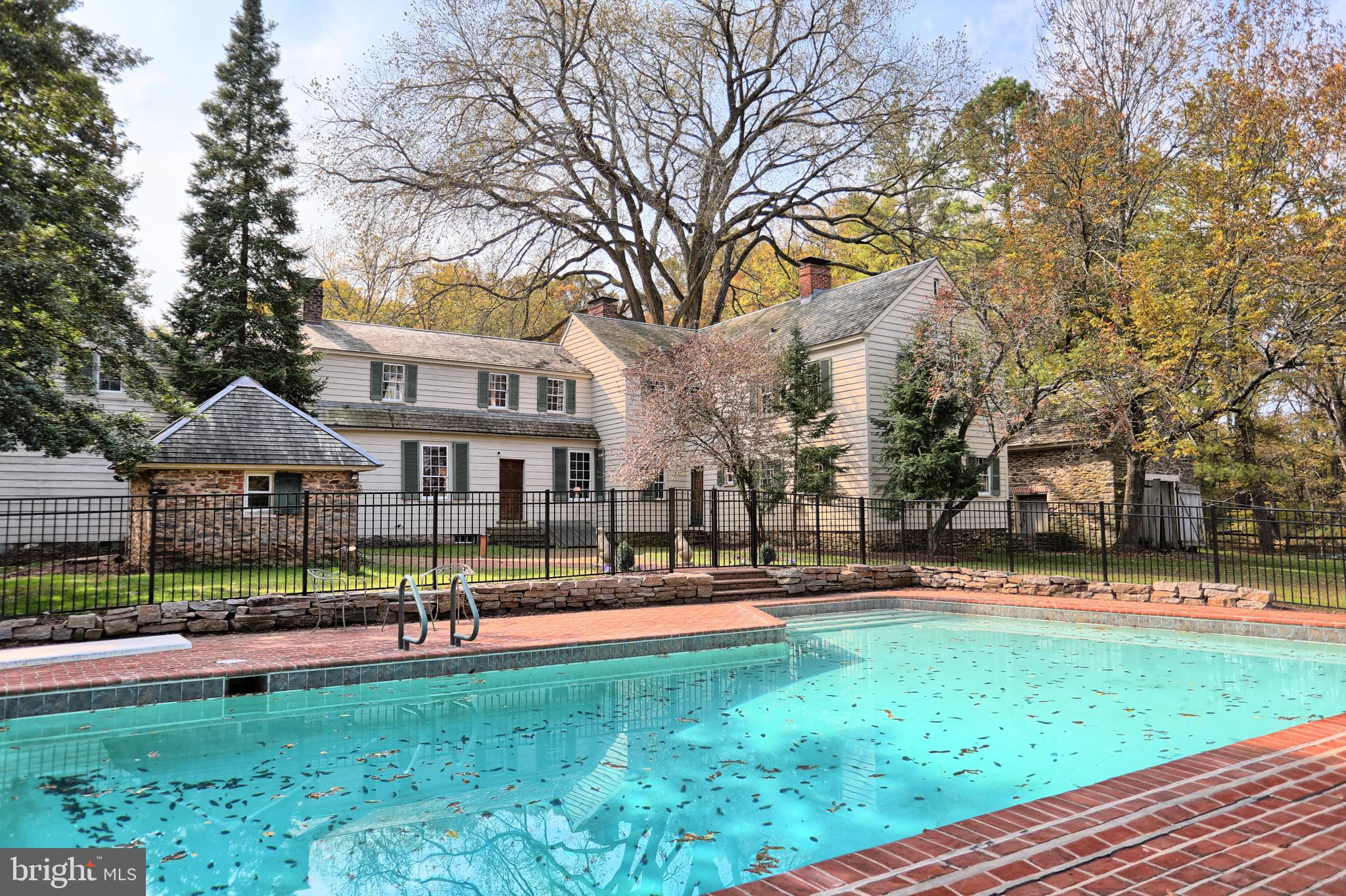 CAVES VALLEY - Residential