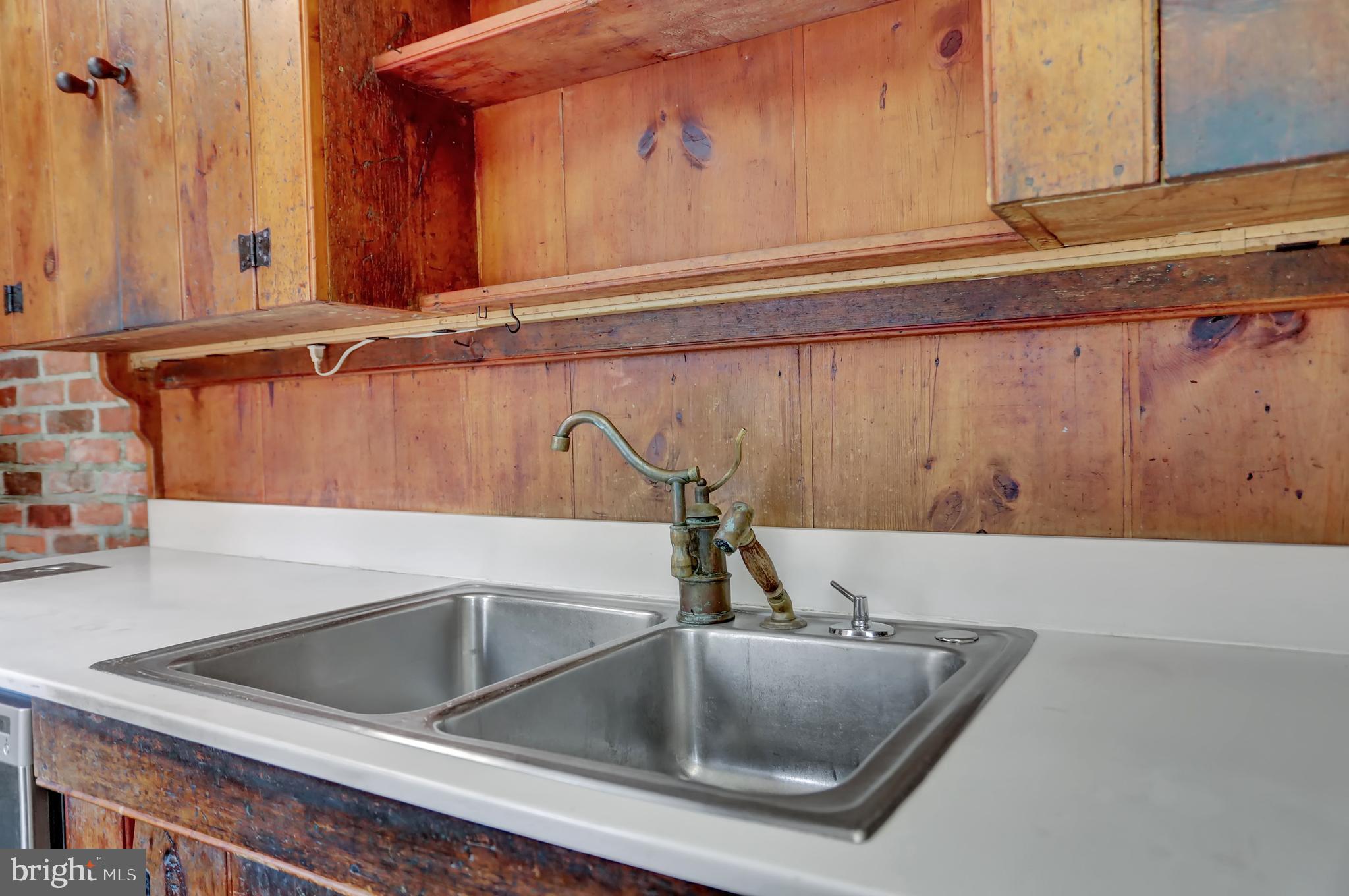 CAVES VALLEY - Residential