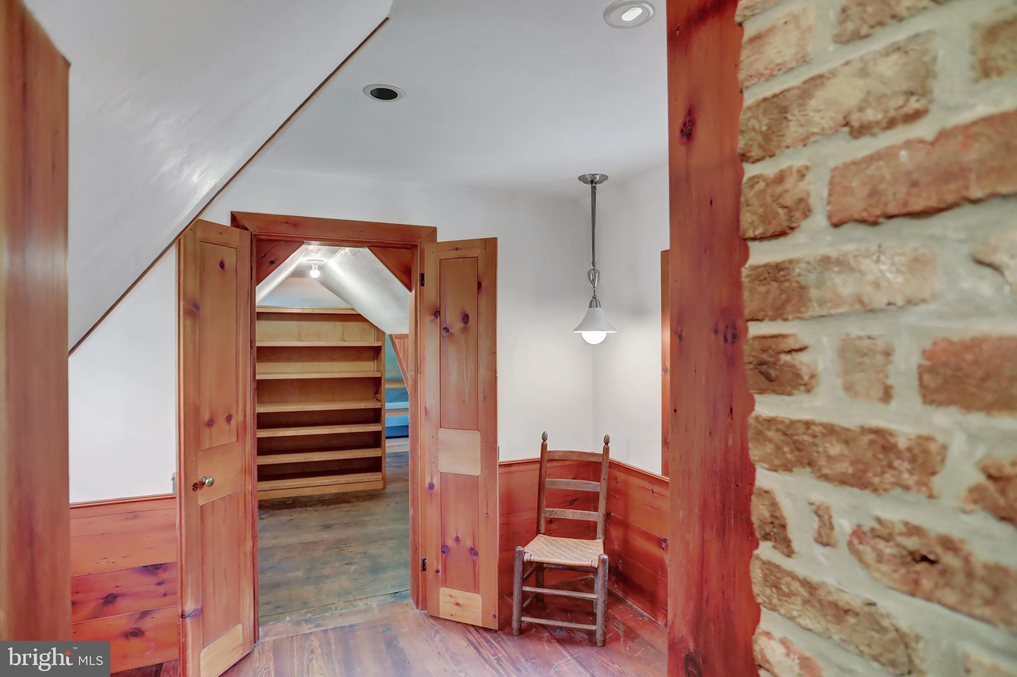 CAVES VALLEY - Residential